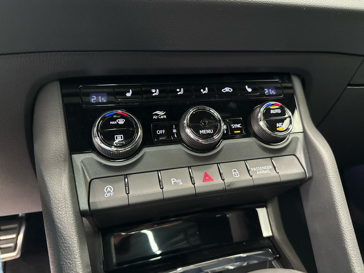 SKODA Karoq 1.5 TSI SportLine DSG-image-9