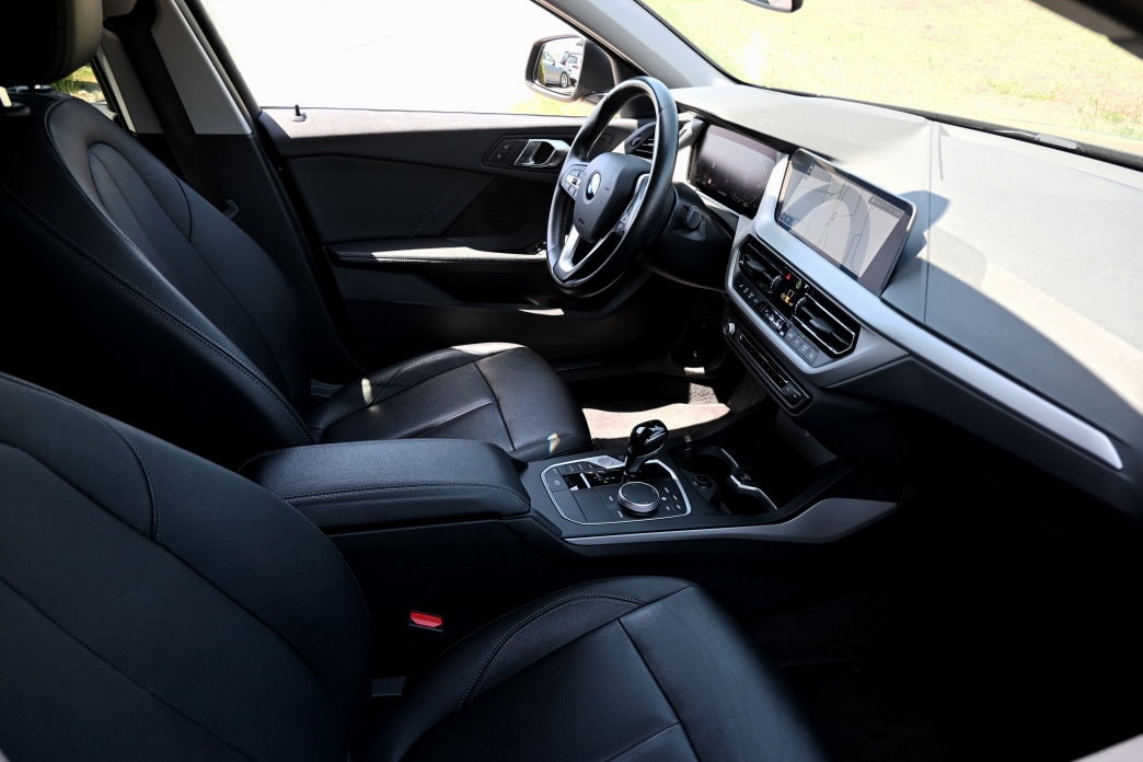 BMW 118i Steptronic-image-4