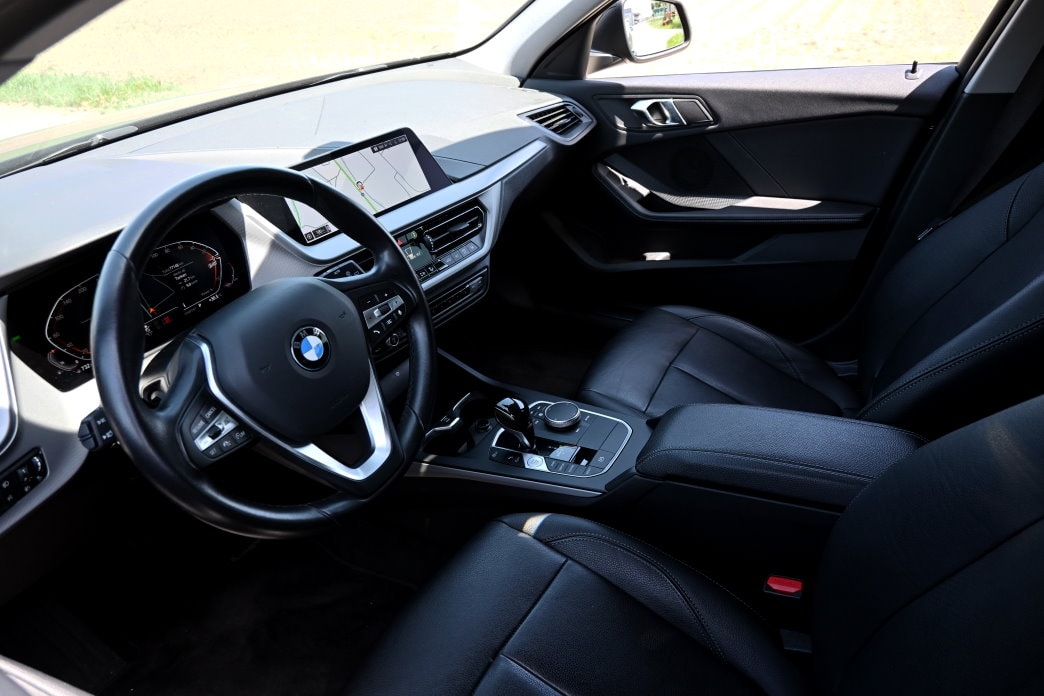BMW 118i Steptronic-image-6