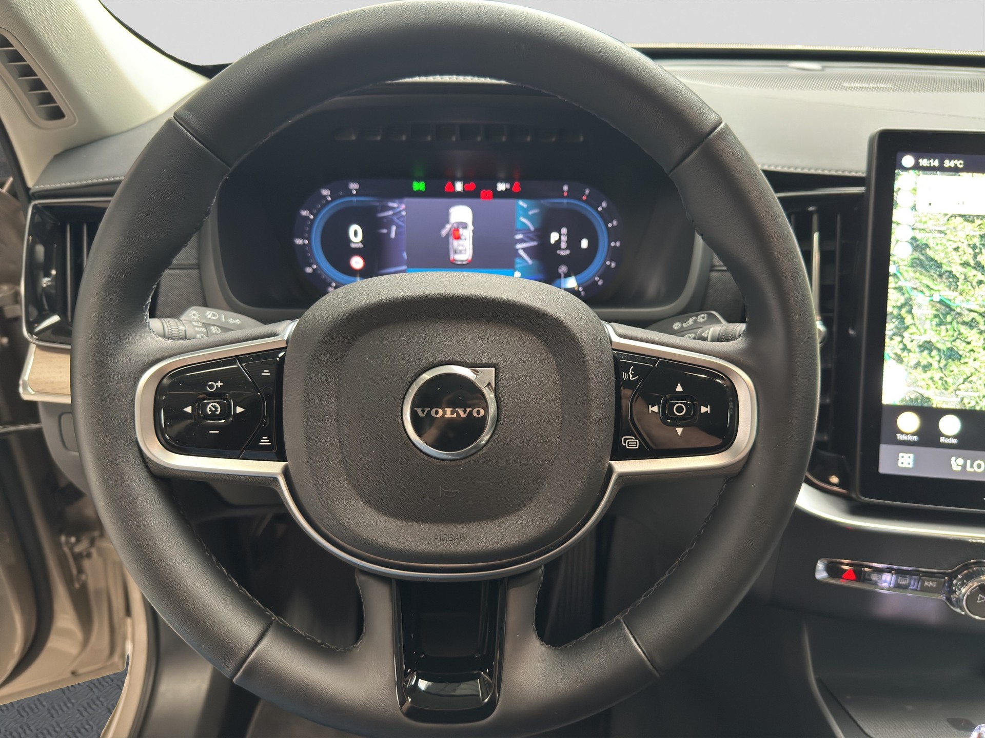 VOLVO XC90 B5 Benzin 7Pl. Mild Hybrid AWD Plus Bright Geartronic-image-11