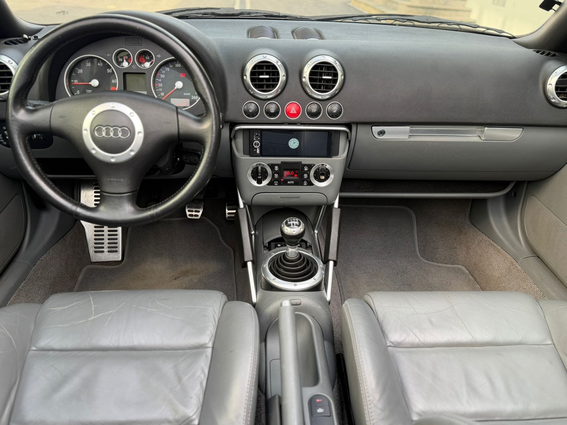 AUDI TT Roadster 1.8 T **ab MFK & Service**-image-9