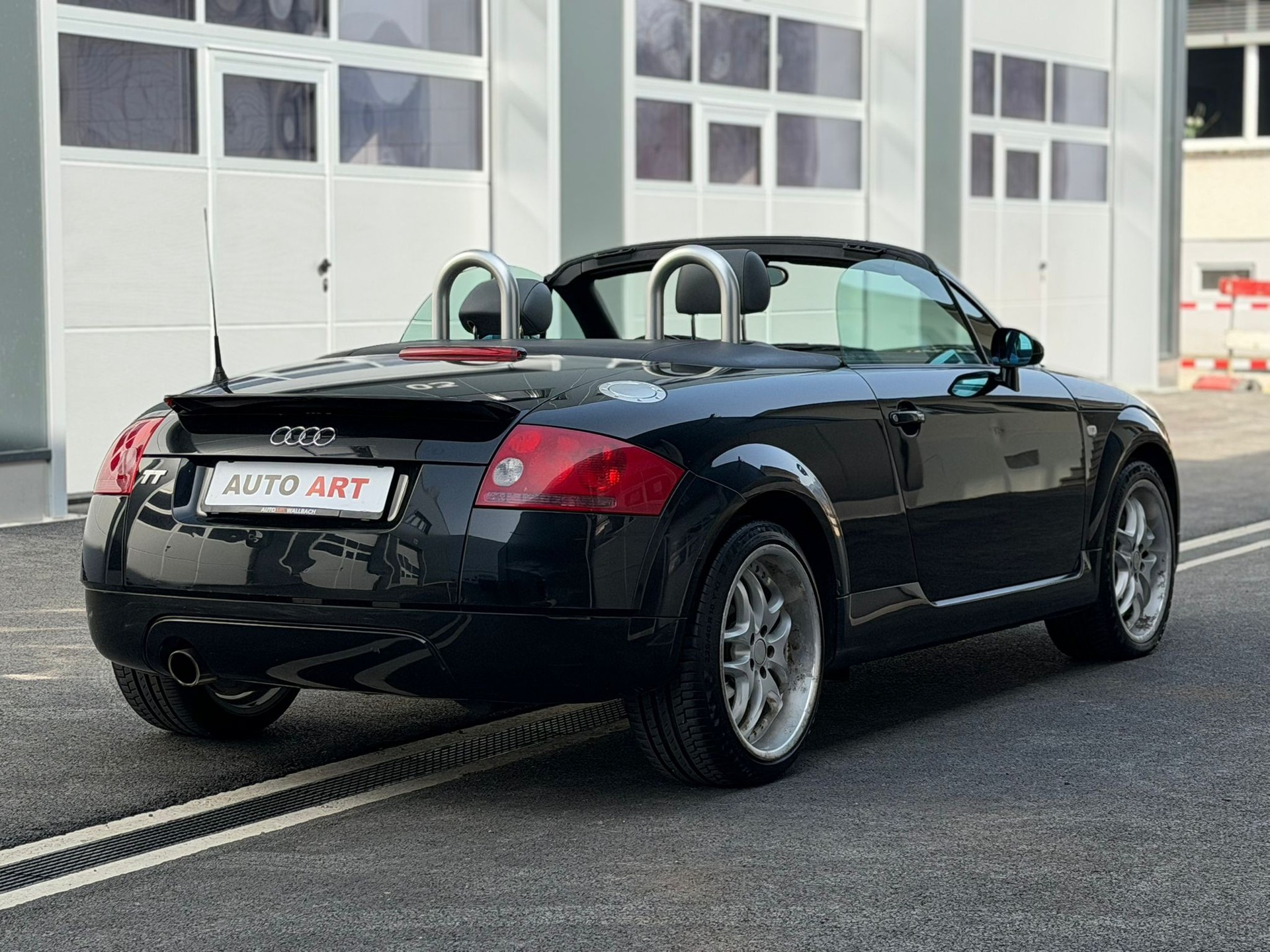 AUDI TT Roadster 1.8 T **ab MFK & Service**-image-4