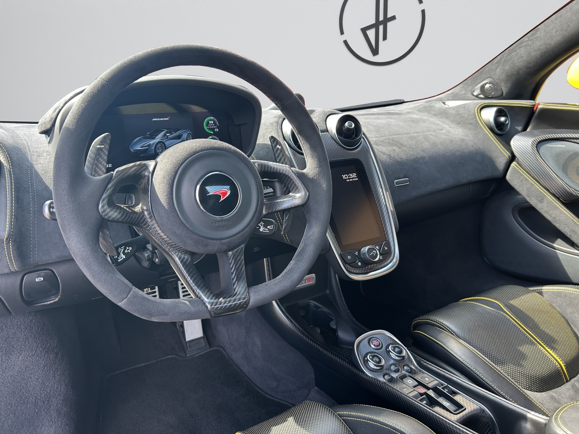 McLAREN 570S Spider 3.8 V8 SSG-image-10