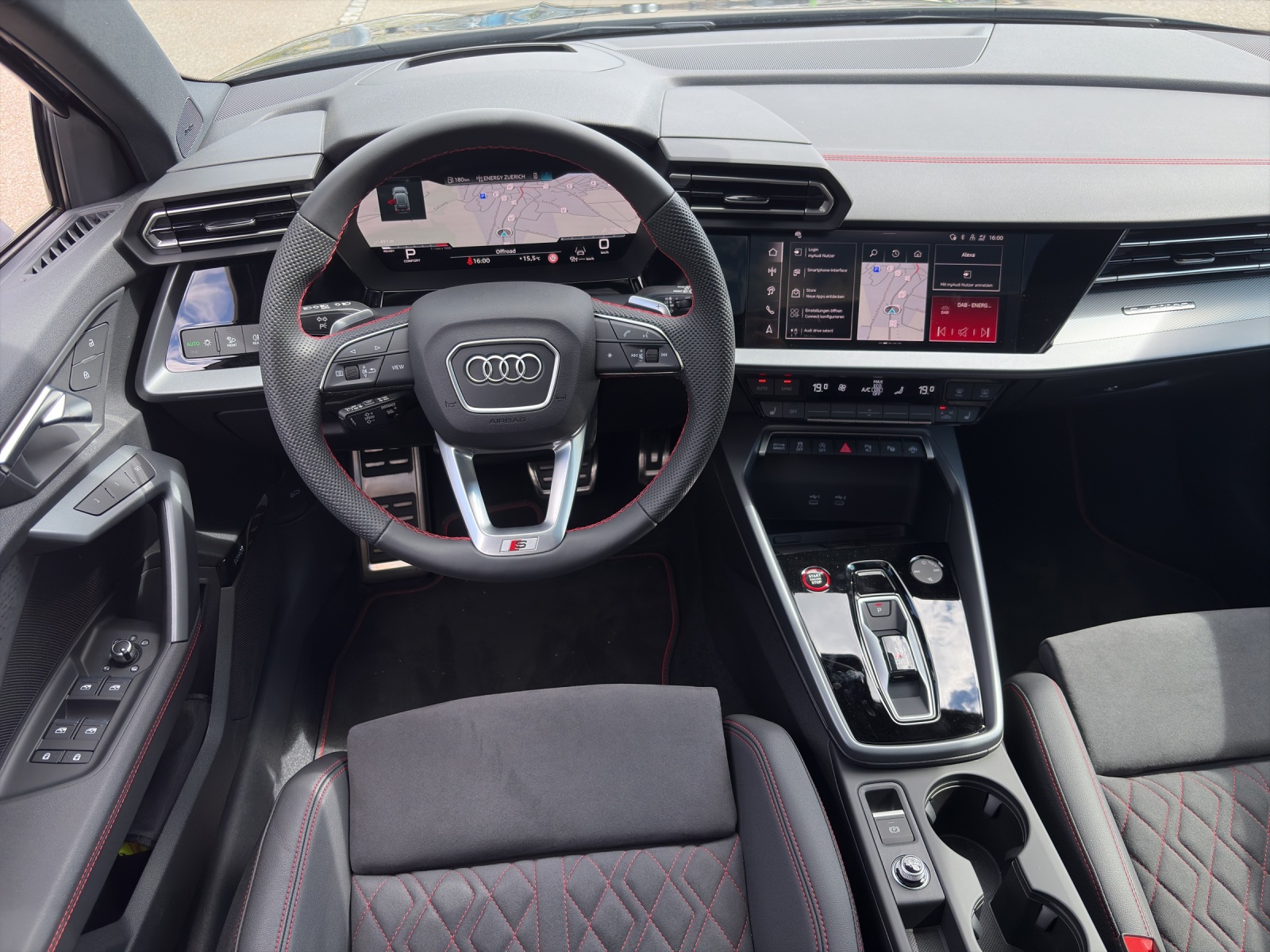 AUDI S3 Sportback 2.0 TFSI quattro S-Tronic-image-9