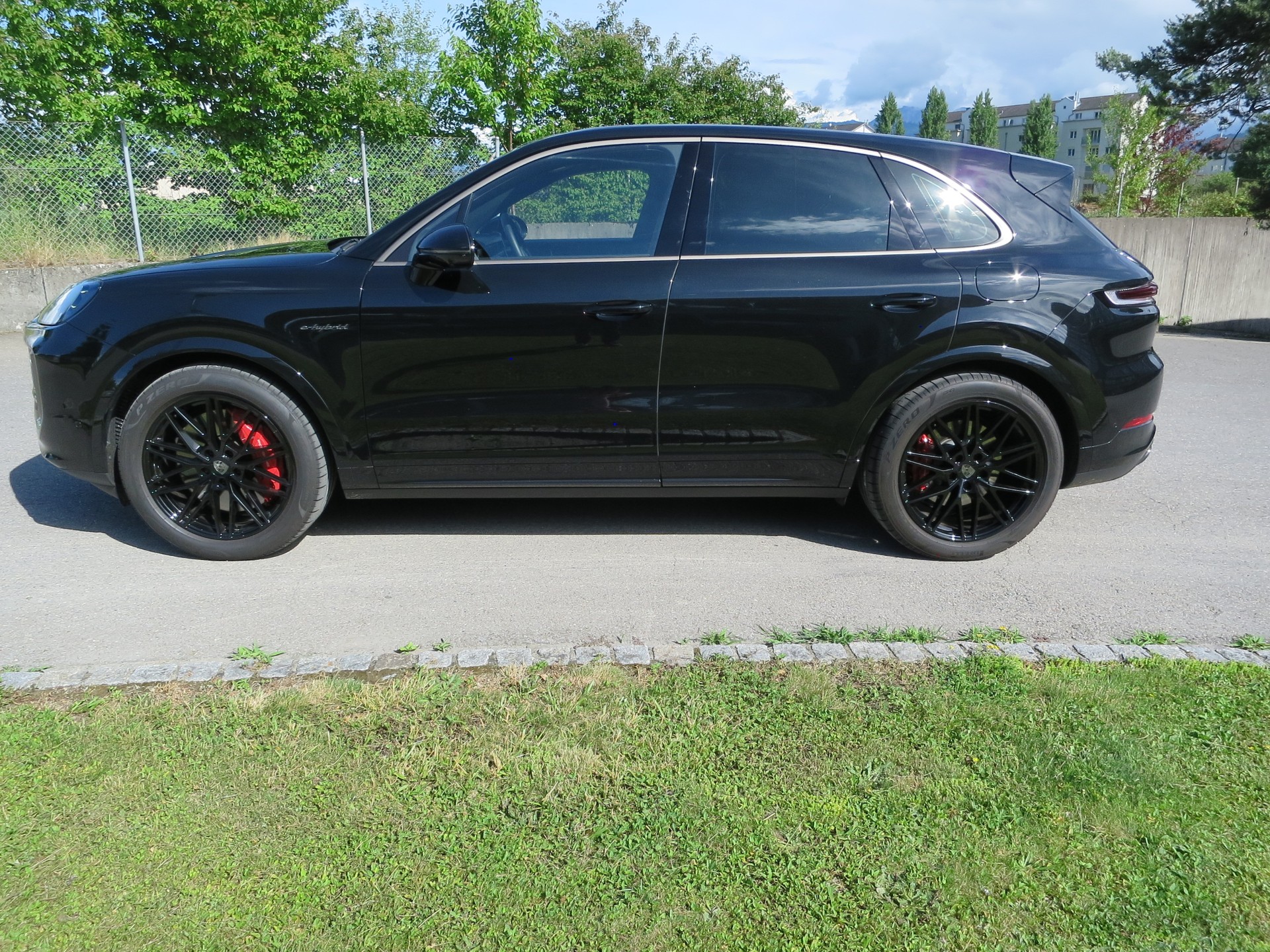 PORSCHE Cayenne Turbo E-Hybrid Tiptronic-image-1