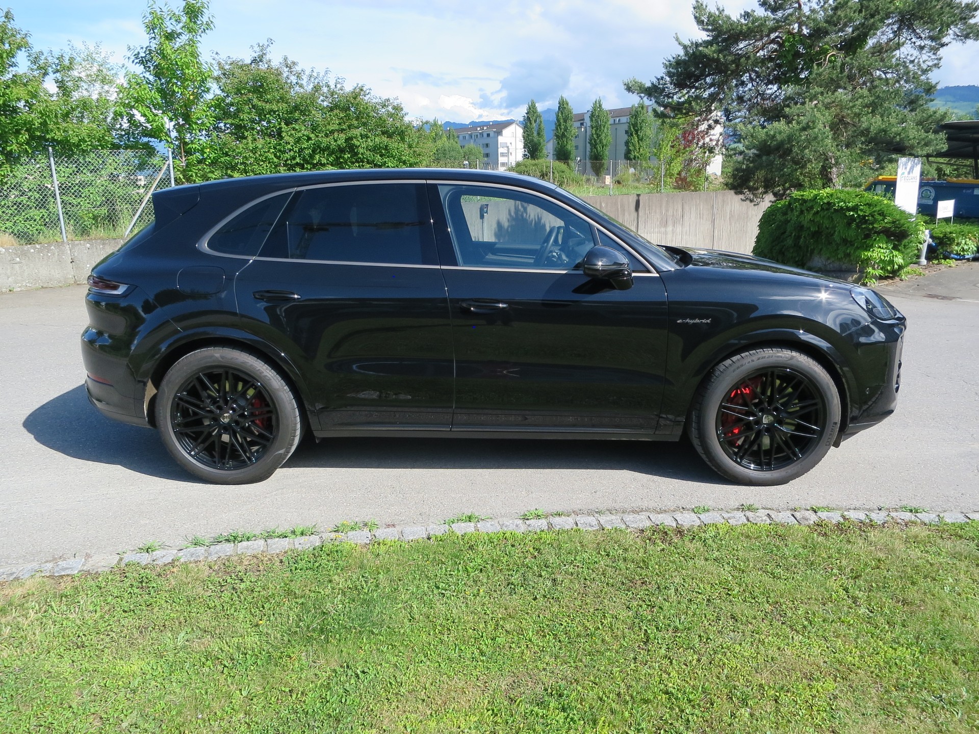 PORSCHE Cayenne Turbo E-Hybrid Tiptronic-image-5