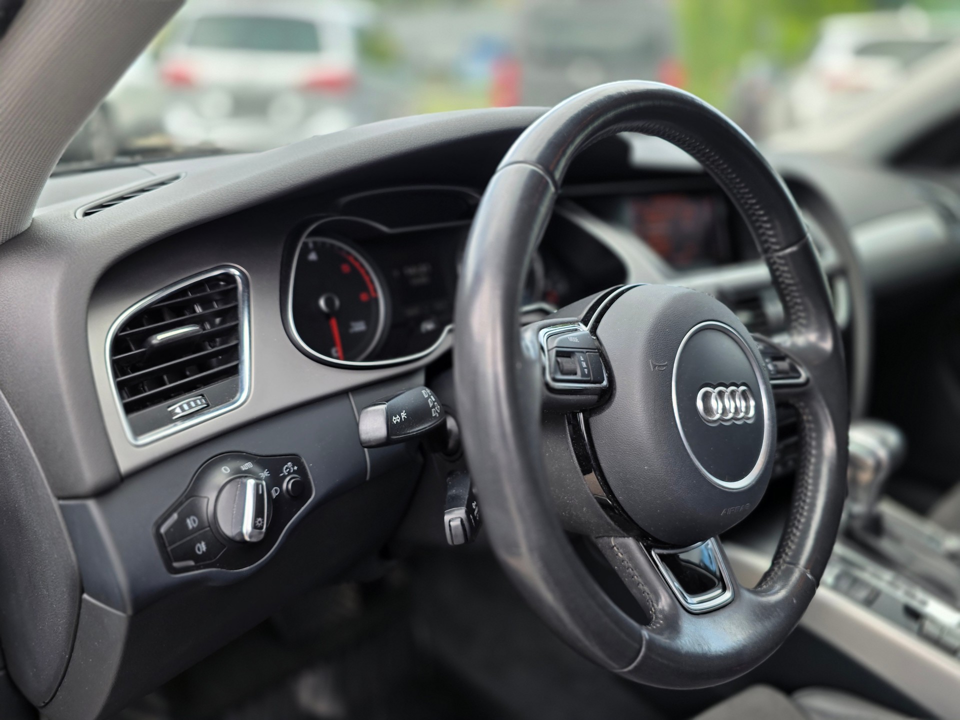 AUDI A4 allroad 3.0 TDI clean diesel quattro S-tronic-image-12