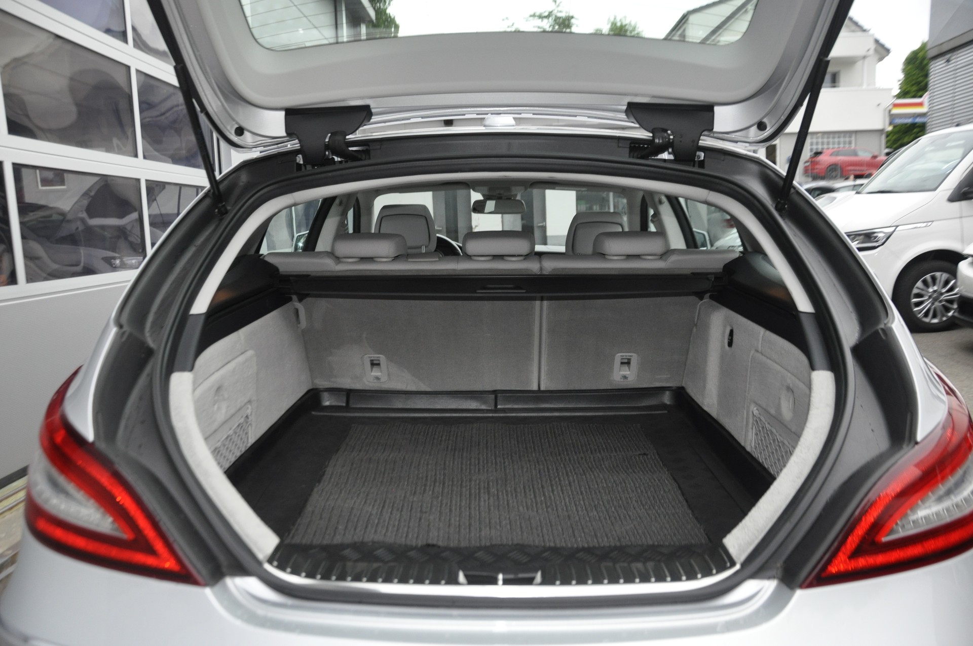 MERCEDES-BENZ CLS Shooting Brake 220 BlueTEC 9G-Tronic I Anhängerkupplung I Standheizung-image-13