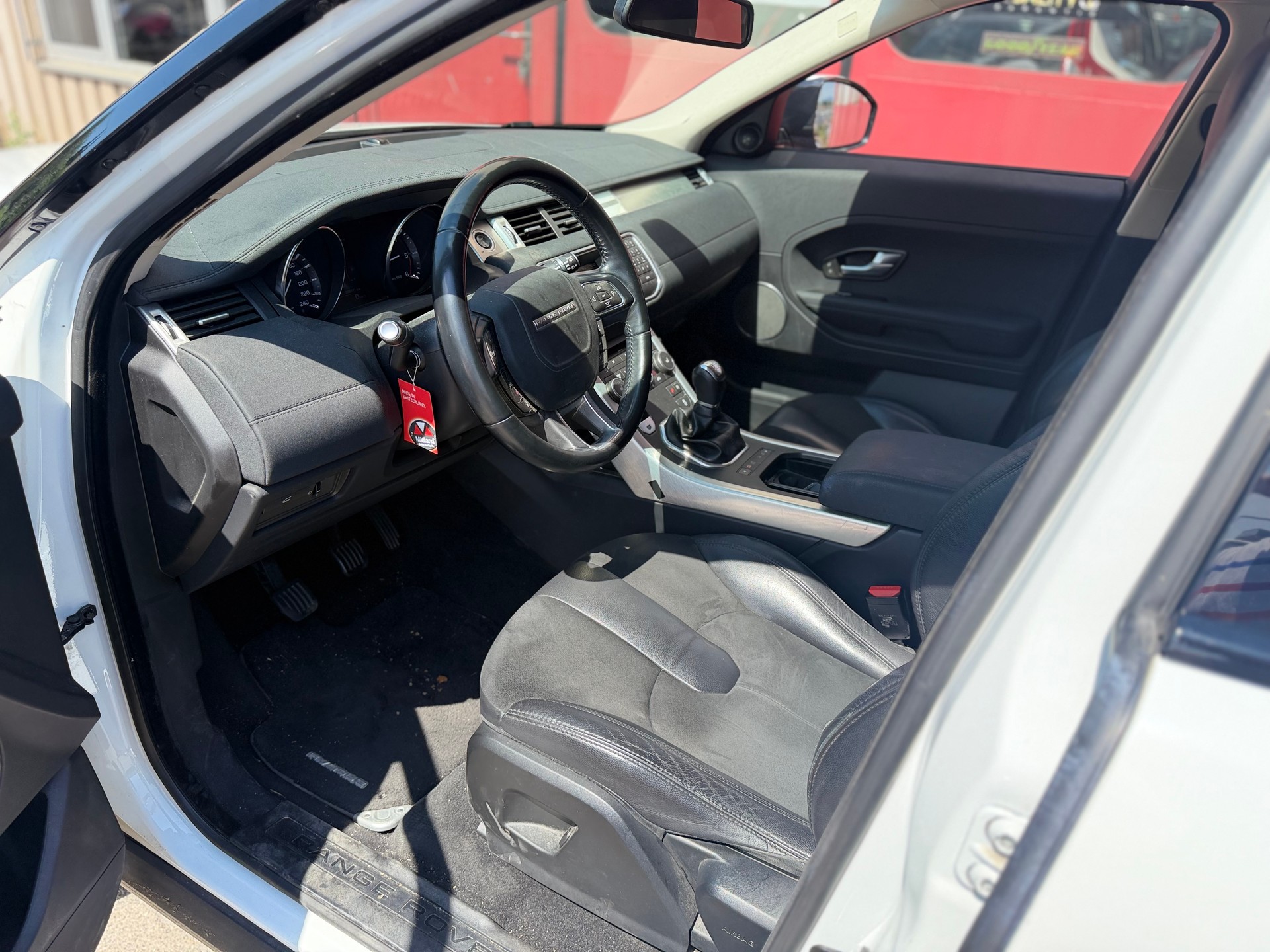 LAND ROVER Range Rover Evoque 2.2 Pure TD4-image-7