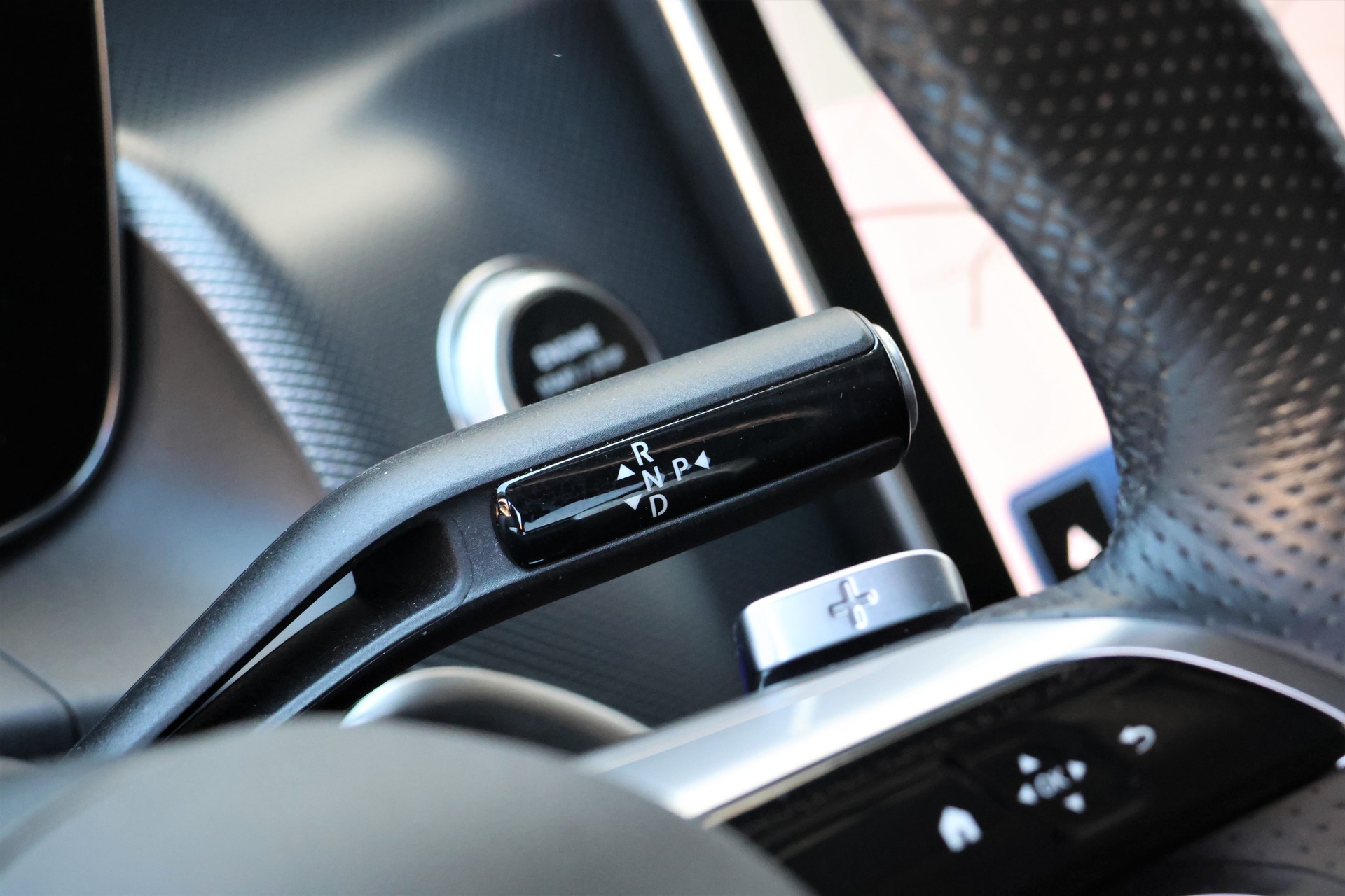 MERCEDES-BENZ GLC 220 d 4Matic 9G-Tronic (CH)-image-10