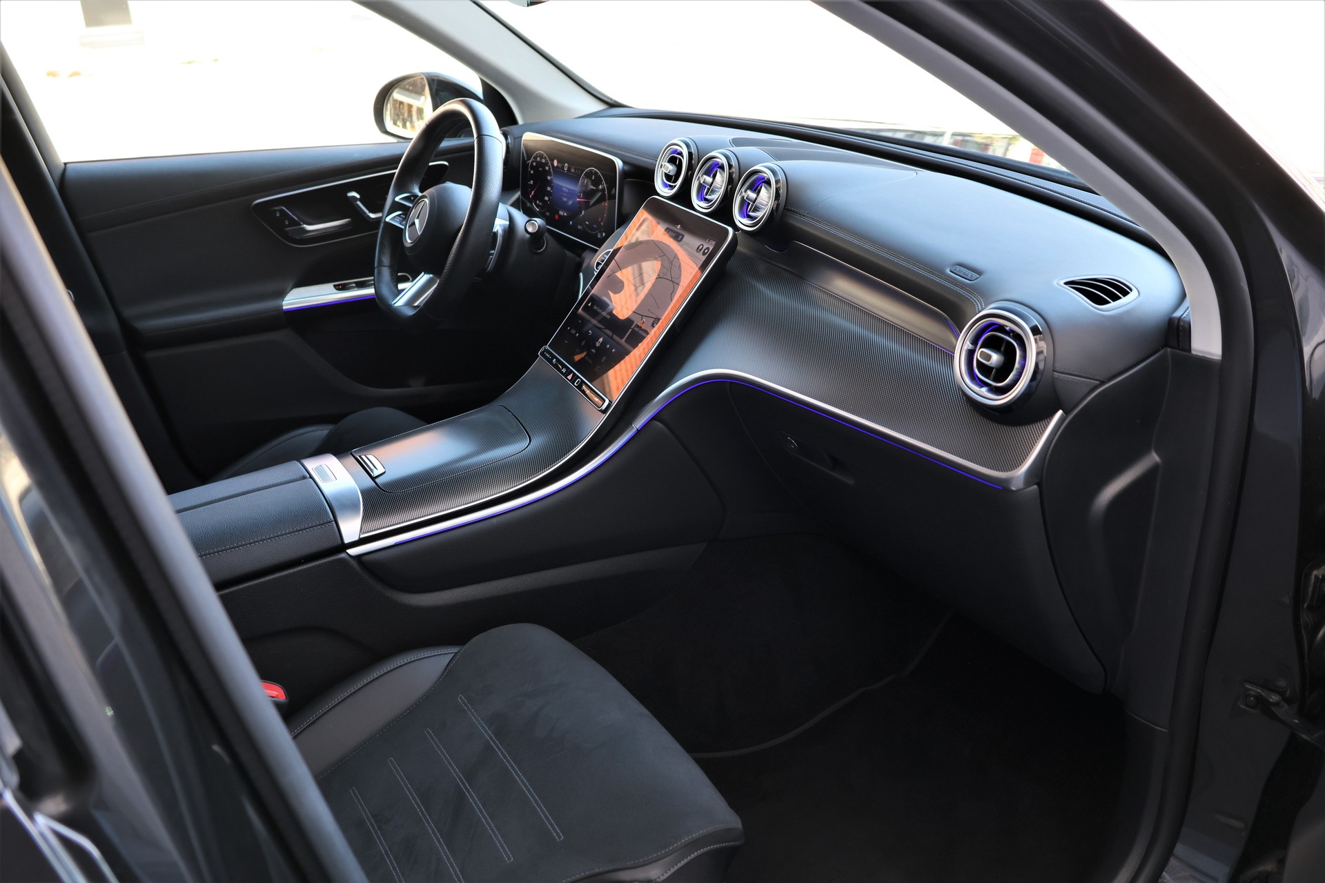 MERCEDES-BENZ GLC 220 d 4Matic 9G-Tronic (CH)-image-17