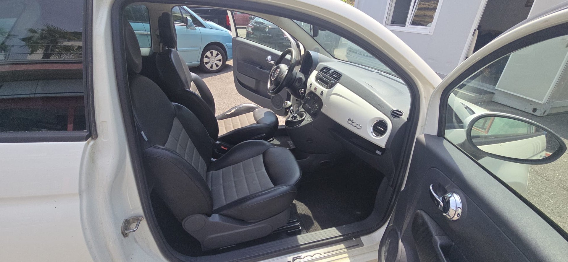 FIAT 500 1.4 16V Lounge-image-10