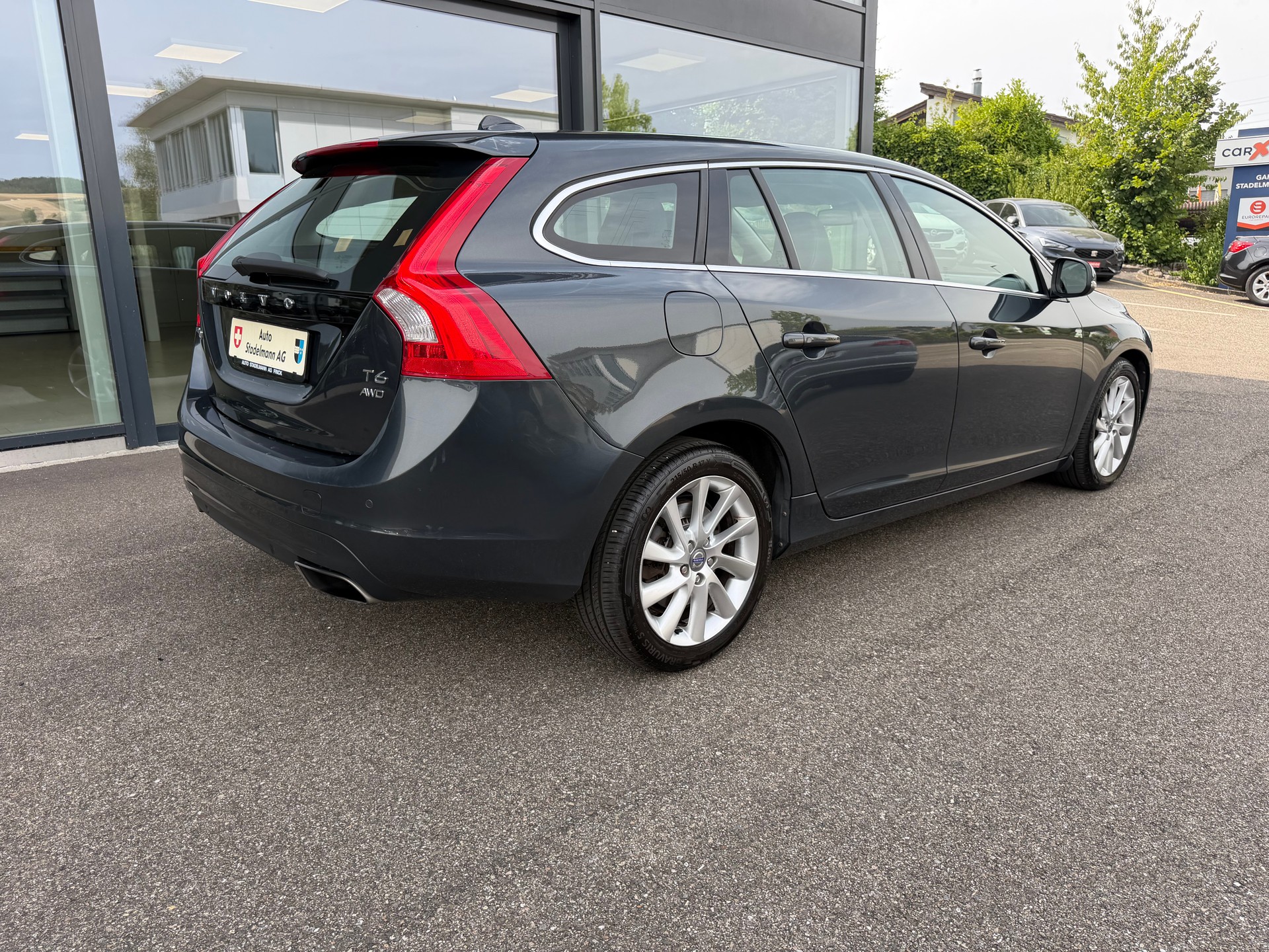 VOLVO V60 3.0 T6 Summum AWD-showroom-element-3