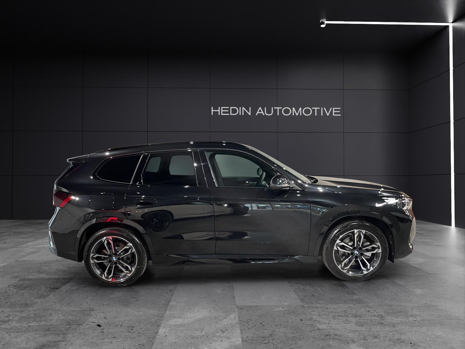 BMW iX1 30 xDrive-image-6