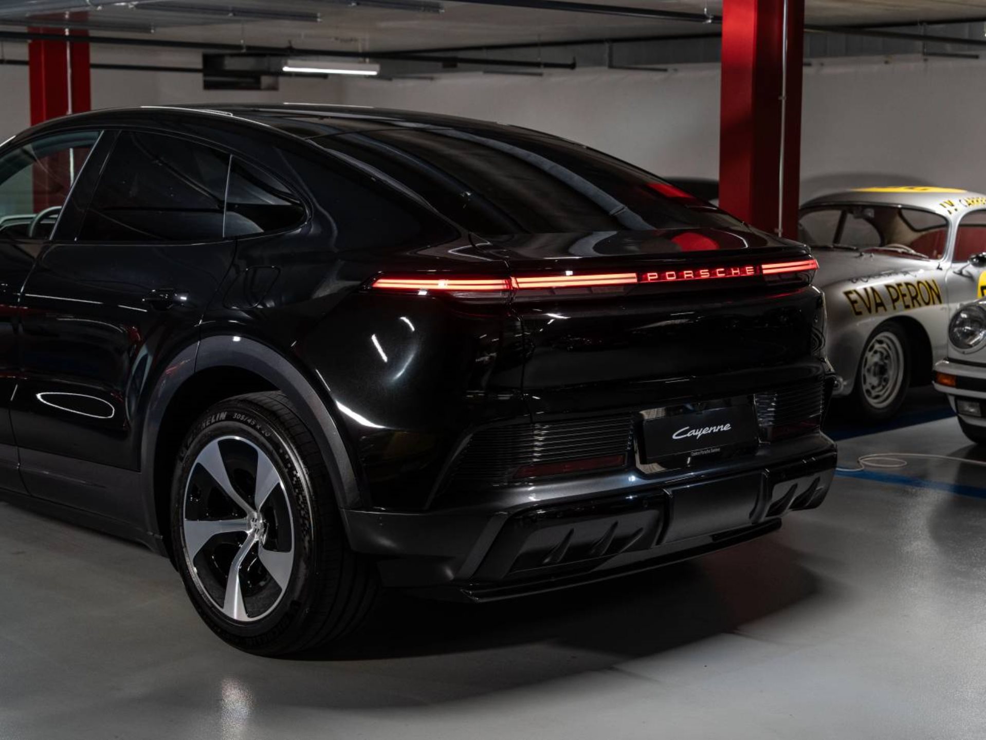 PORSCHE Cayenne S Coupé Electric-image-24