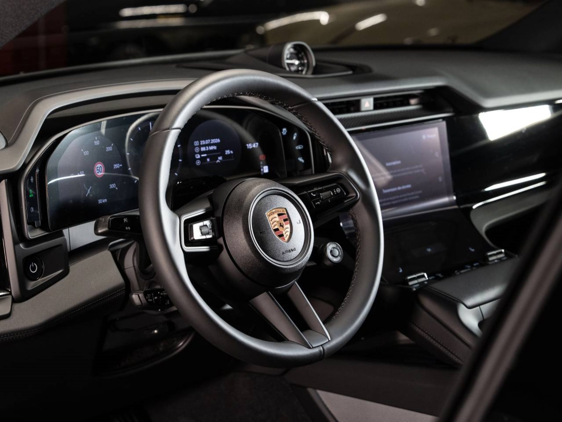 PORSCHE Cayenne S Coupé Electric-image-8
