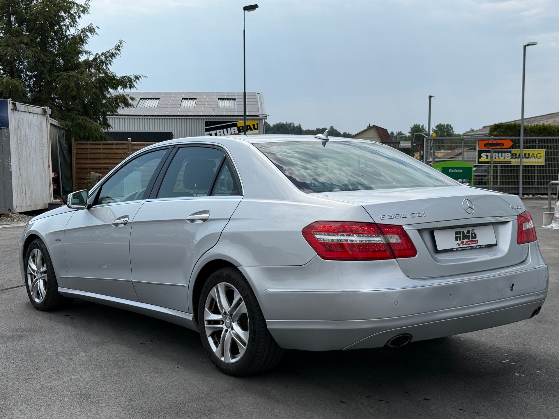 MERCEDES-BENZ E 350 CDI BlueEff. Avantgarde 4Matic 7G-Tronic-image-4