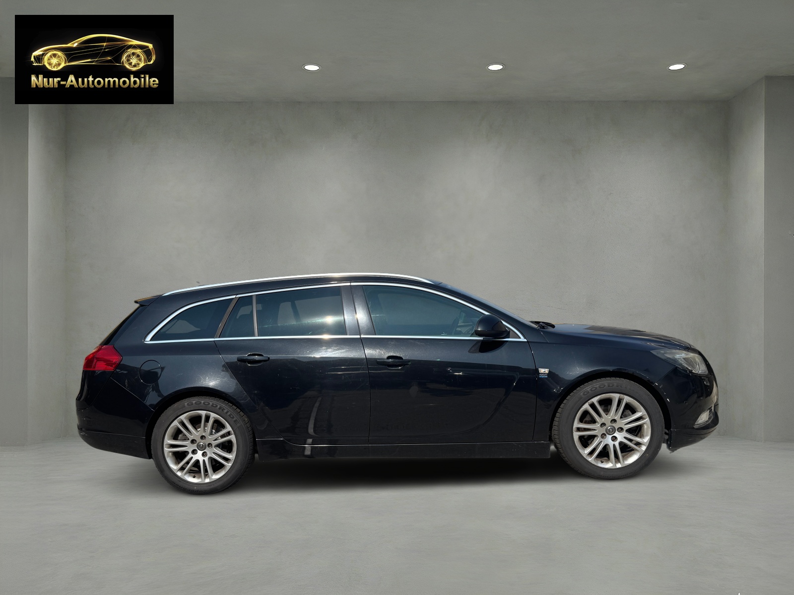 OPEL Insignia A 2.0 Turbo 4WD-image-5