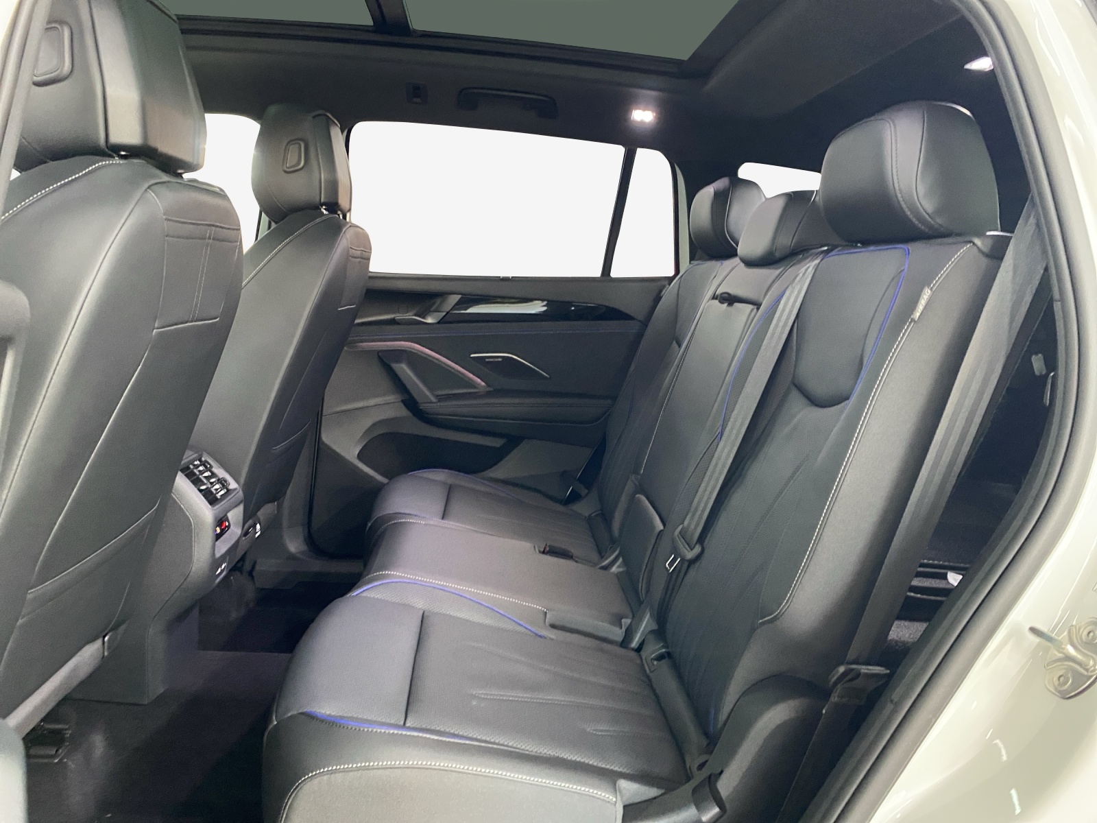 VW Tayron 2.0 TSI R-Line DSG 4Motion-image-11