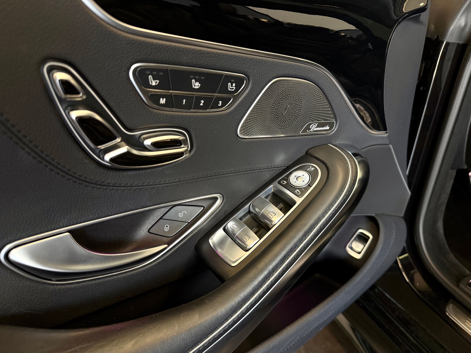 MERCEDES-BENZ S 63 AMG Coupé 4Matic "Brabus 600* ALL BLACK Speedshift MCT-image-24