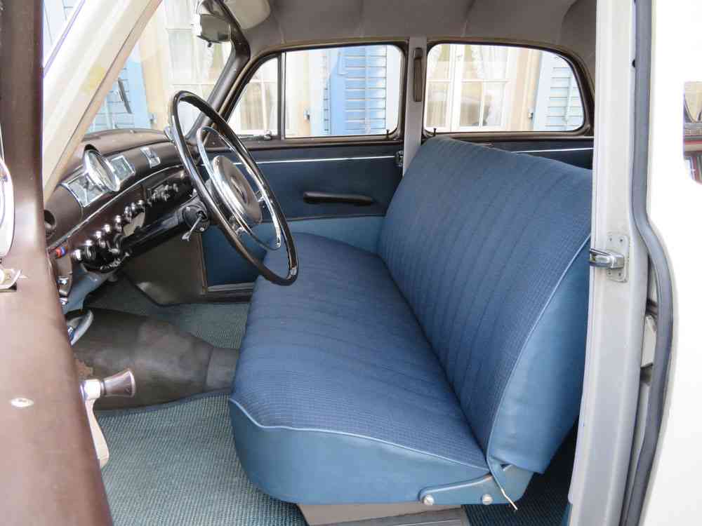 MERCEDES-BENZ 180 B-image-4