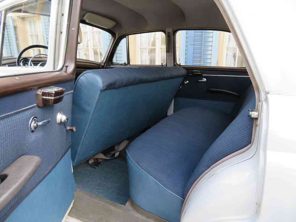 MERCEDES-BENZ 180 B-image-7