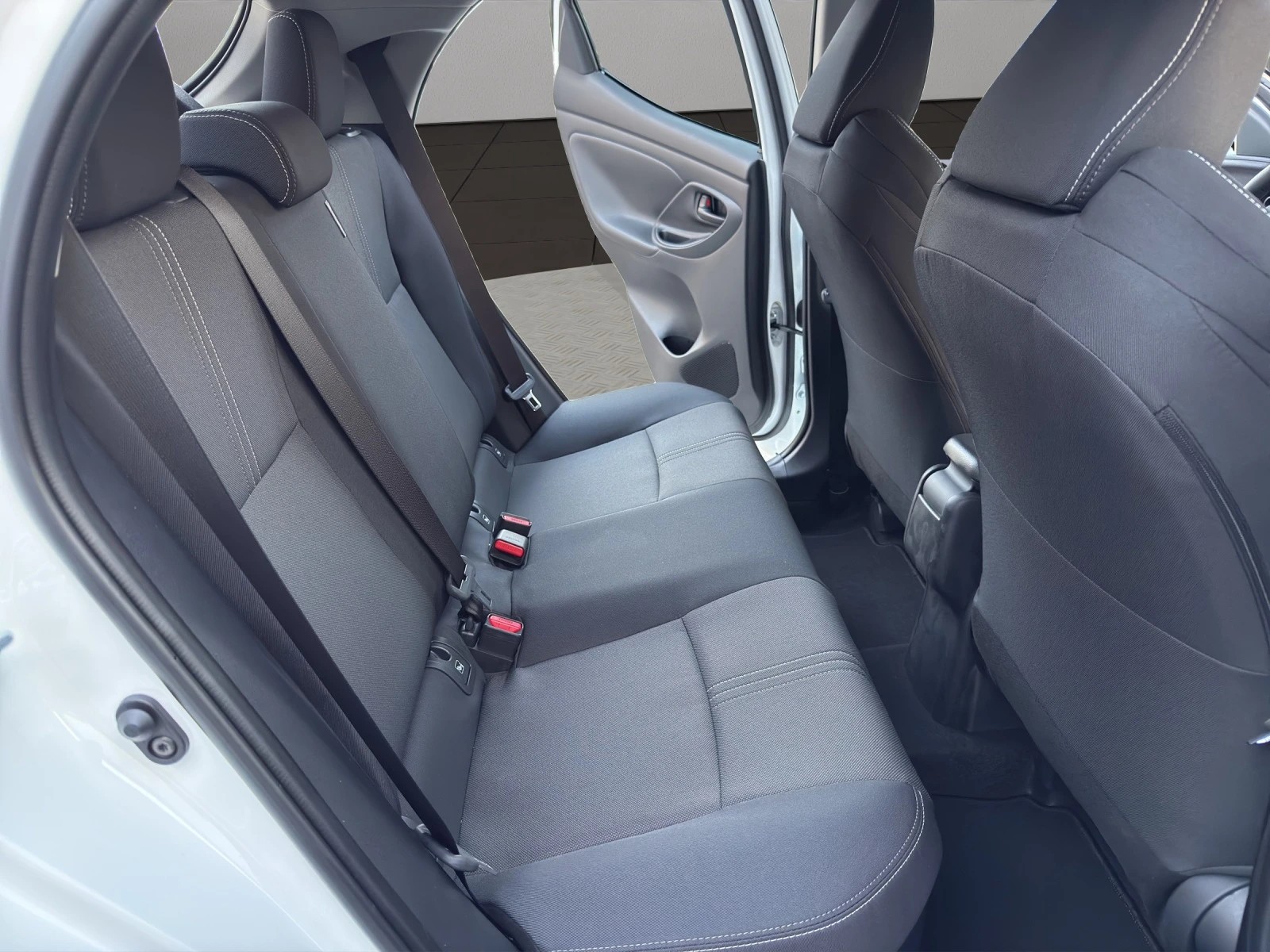 TOYOTA Yaris 1.5 Teamplayer e-CVT (10 STÜCK)-image-17