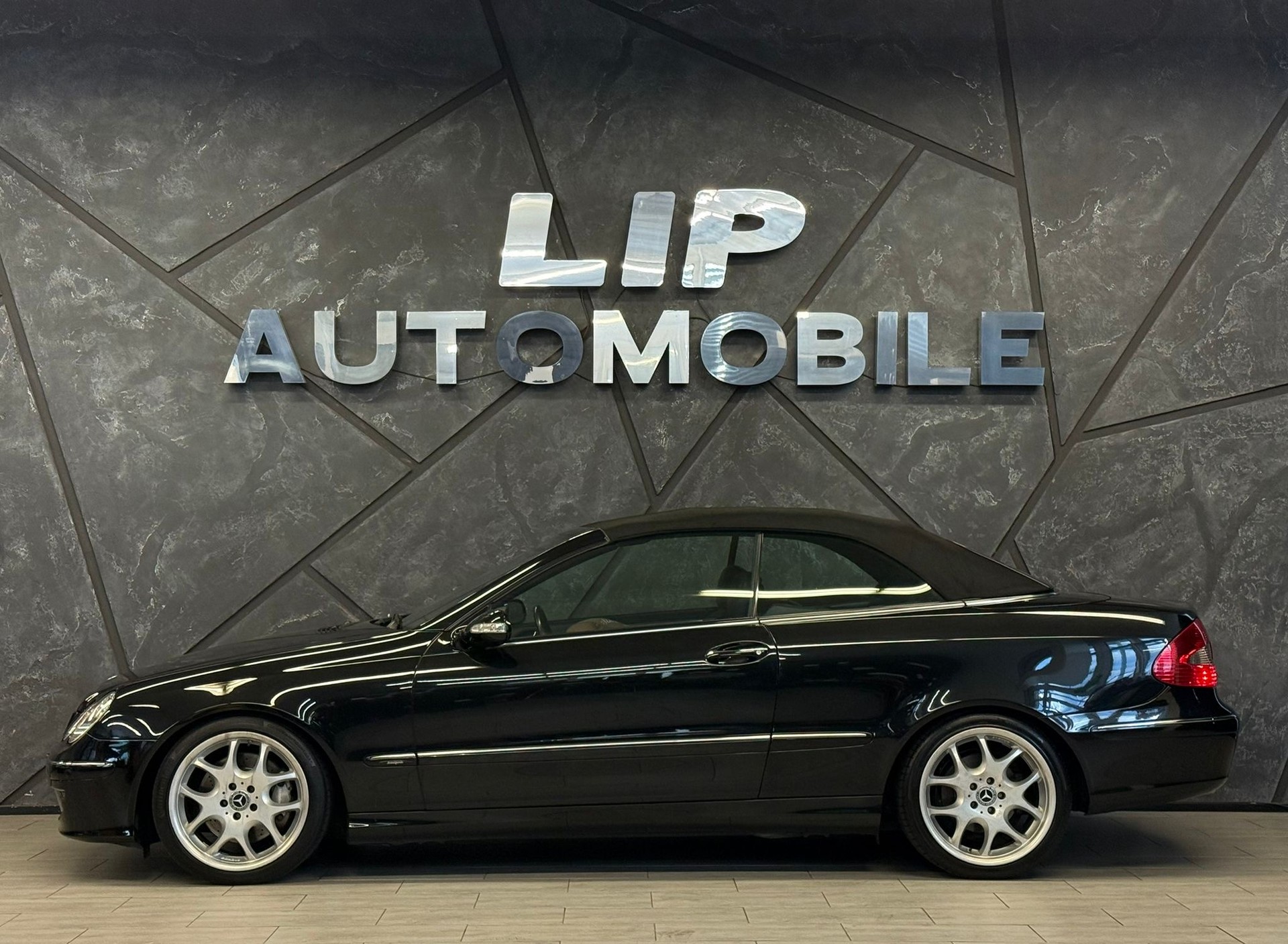 MERCEDES-BENZ CLK 200 Kompr. Avantgarde Grand Ed. Aut.-image-4