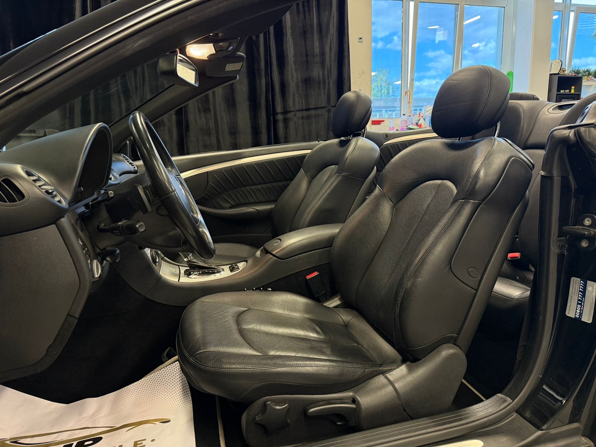 MERCEDES-BENZ CLK 200 Kompr. Avantgarde Grand Ed. Aut.-image-10