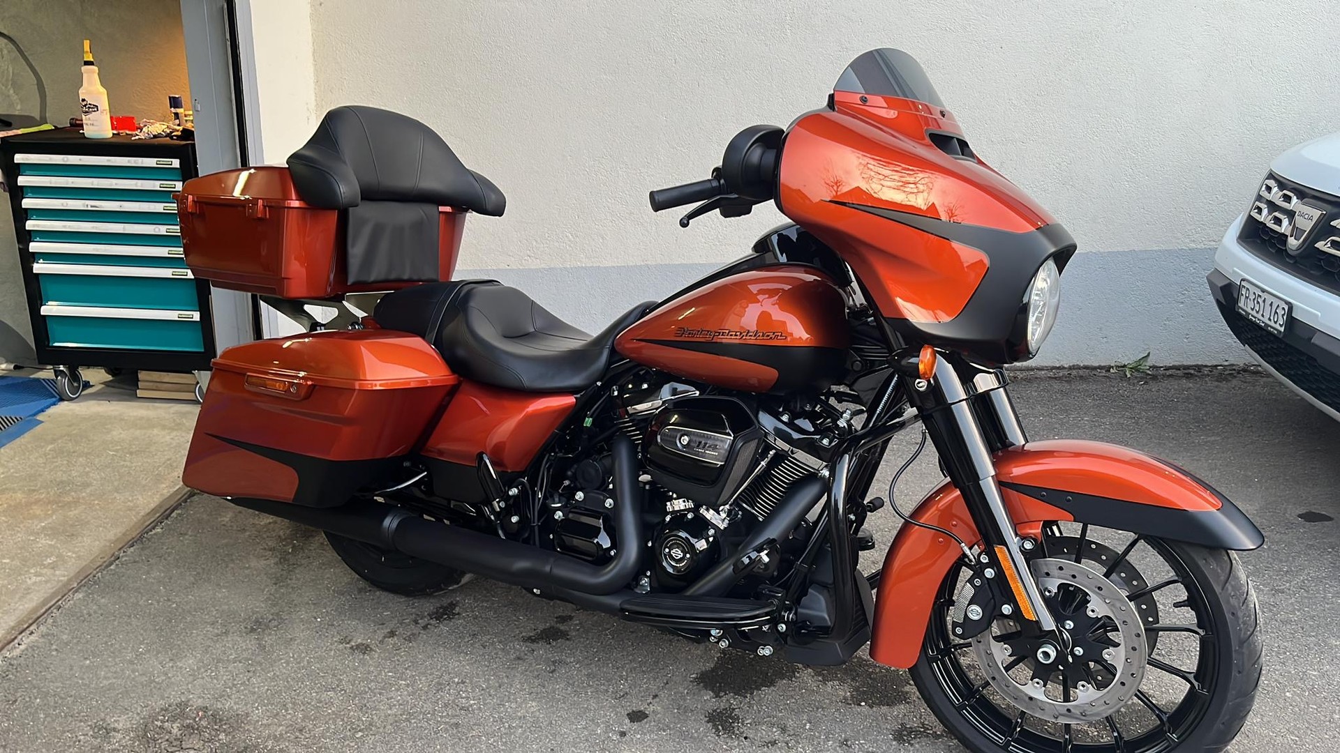 HARLEY-DAVIDSON FLHXS Street Glide Special 114