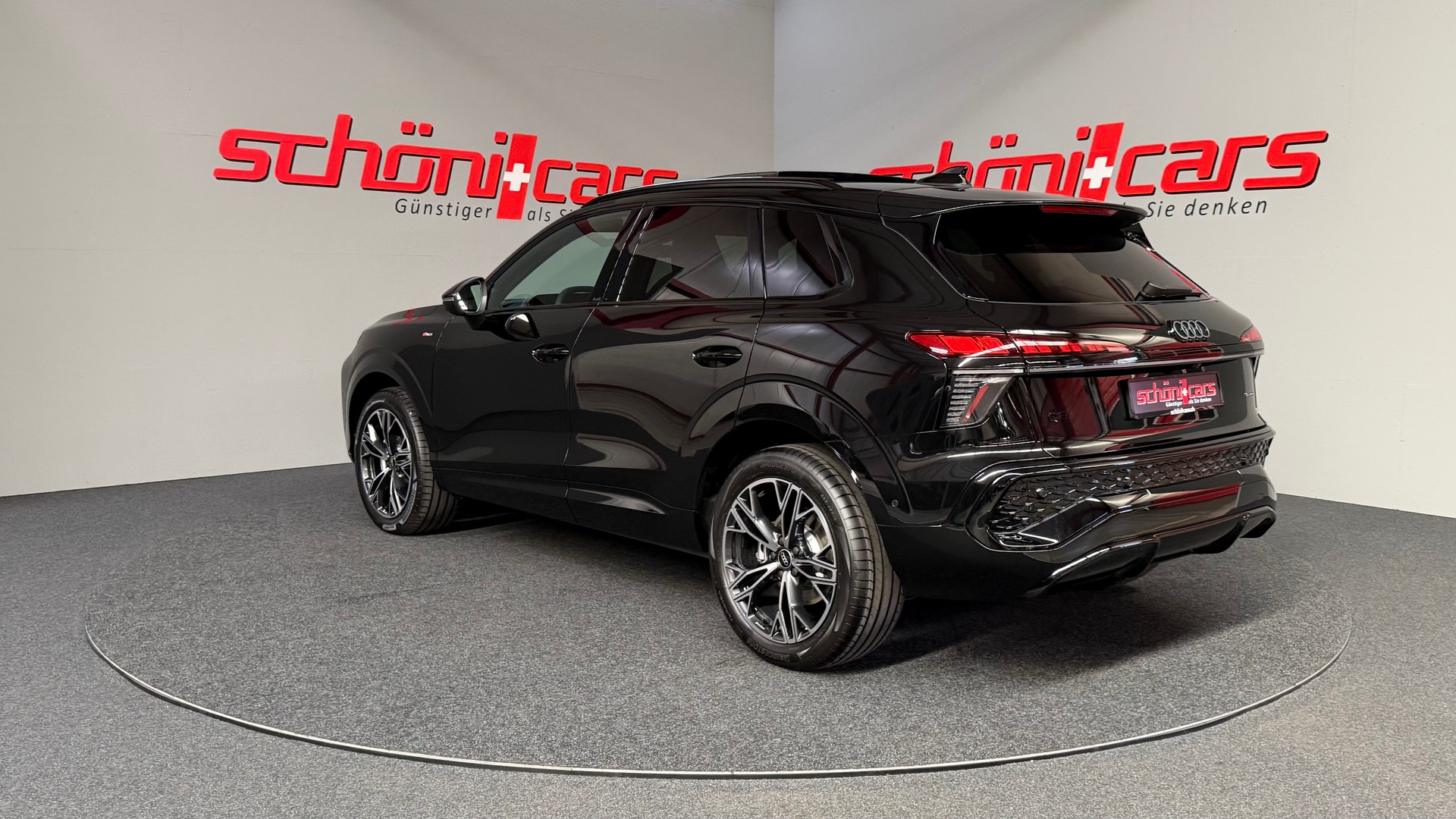 AUDI Q3 SUV TFSI quattro 195 kW S tronic S Line-showroom-element-3