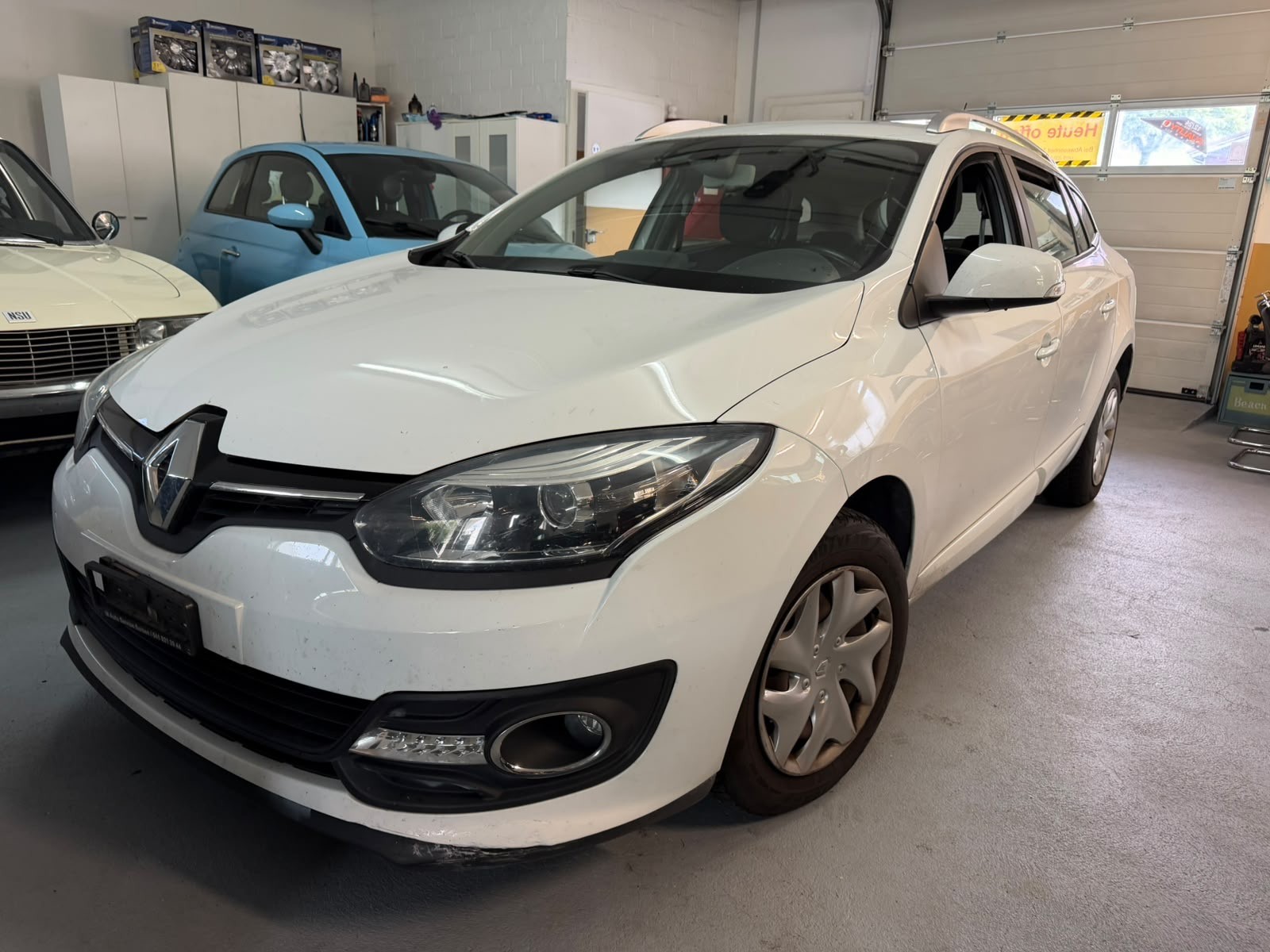 RENAULT Mégane Grandtour 1.5 dCi Dynamique EDC-showroom-element-1