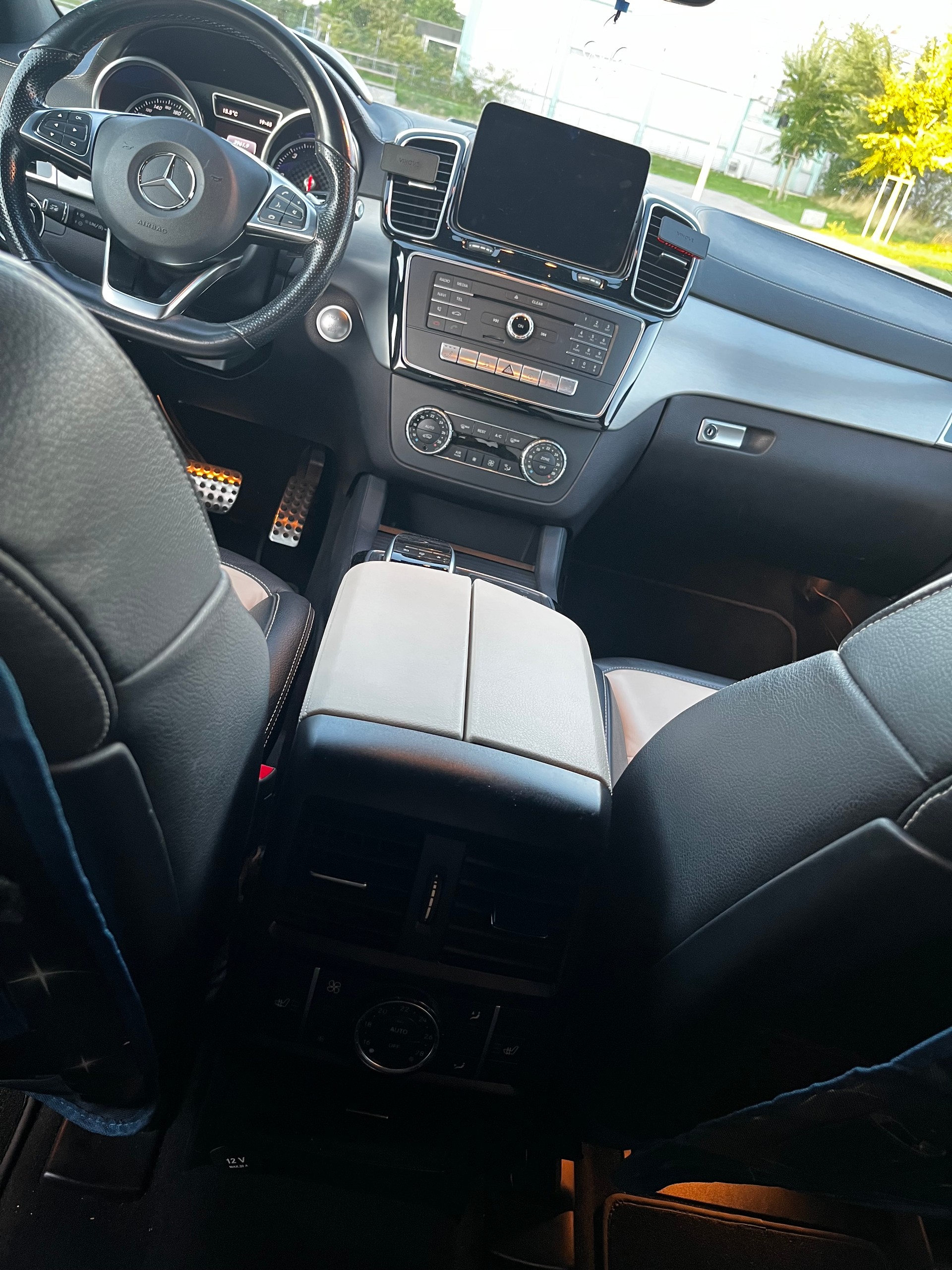 MERCEDES-BENZ GLE 350 d-image-6