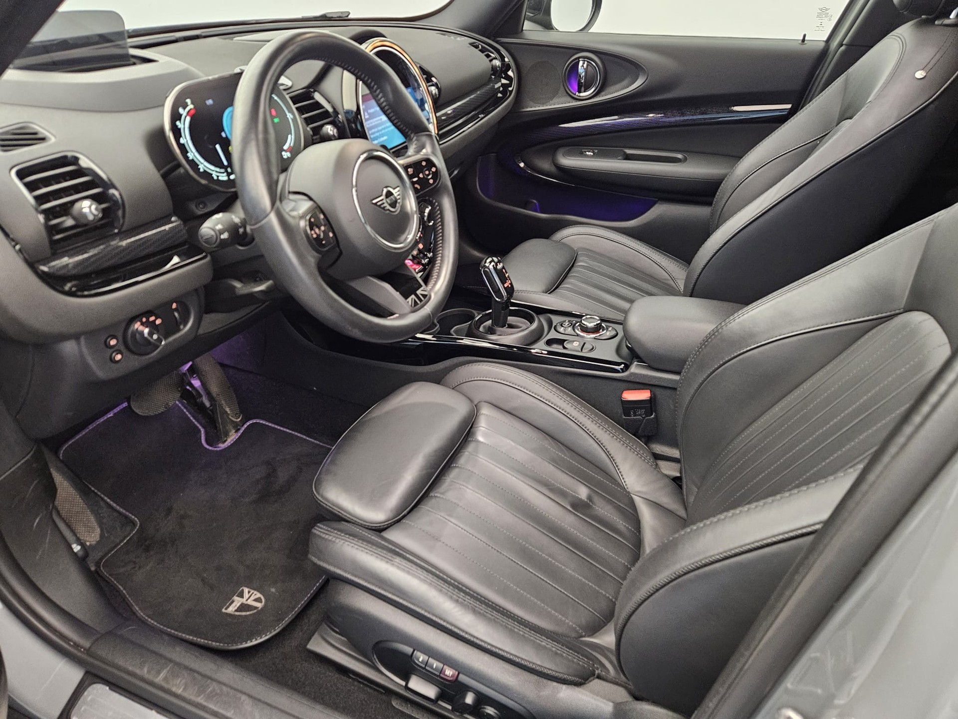 MINI Clubman Cooper S ALL4 Steptronic-image-10