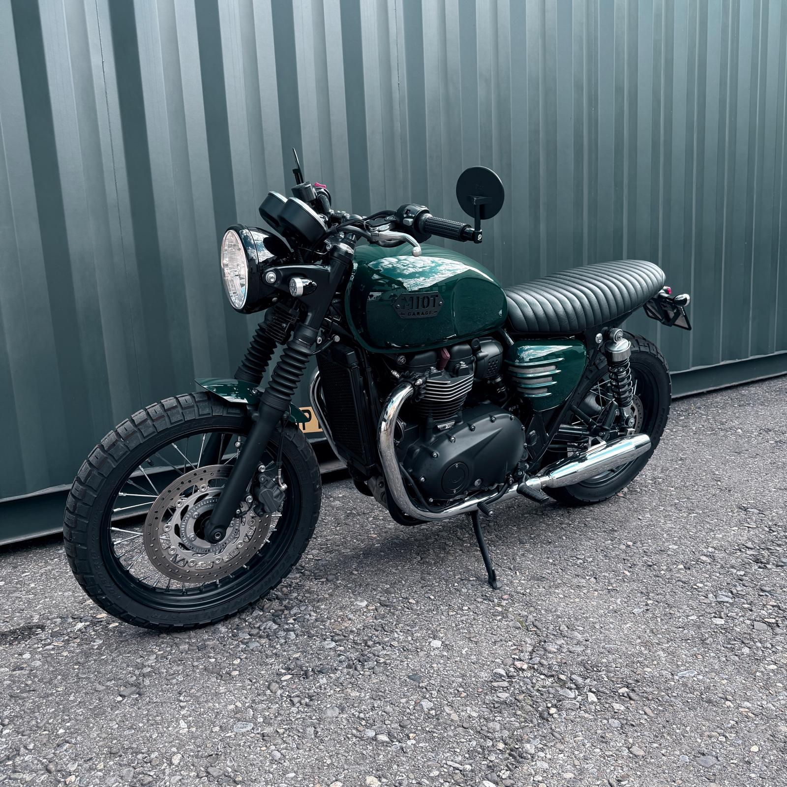 TRIUMPH Bonneville 900 T 100 ABS-image-9
