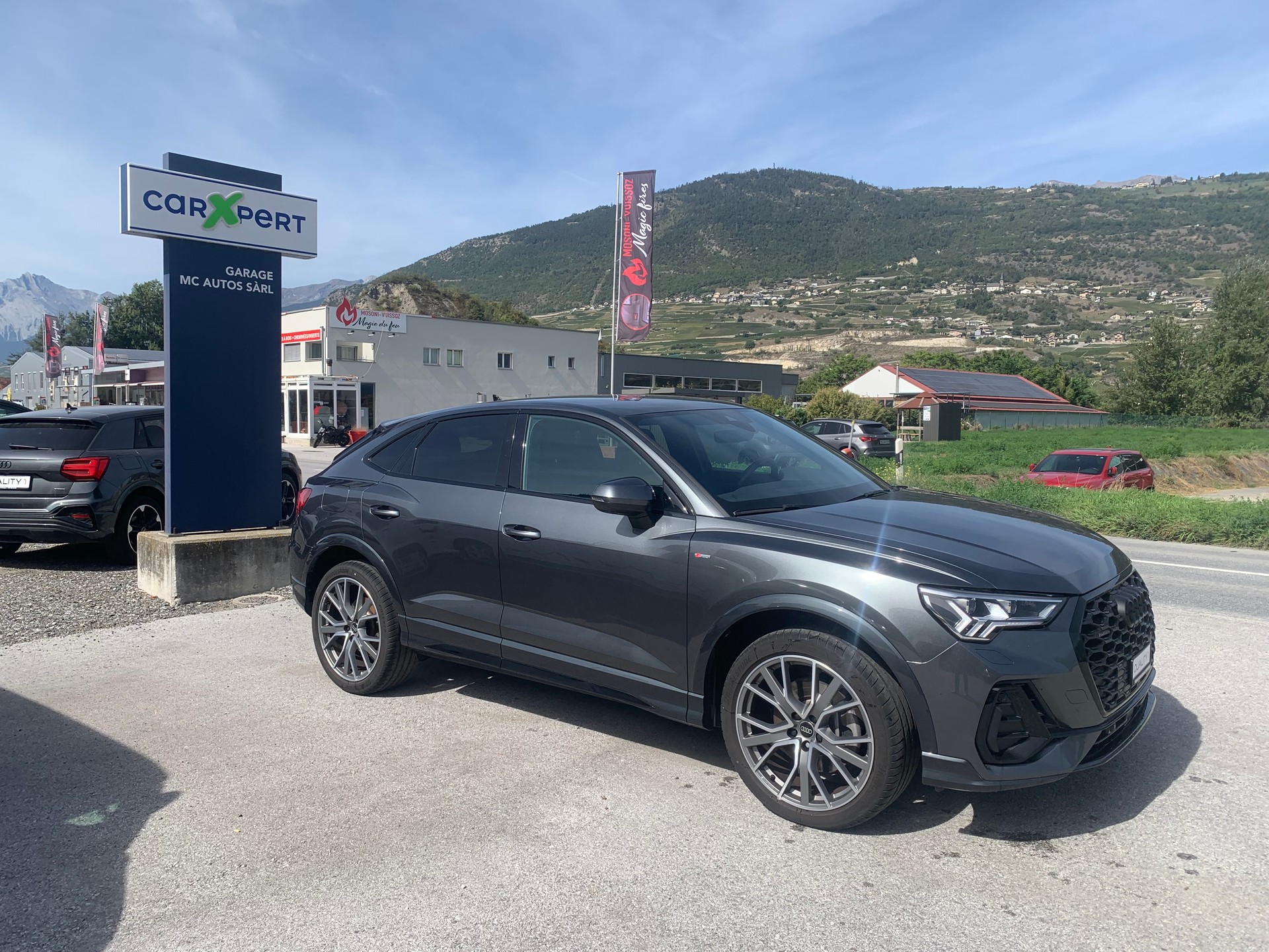 AUDI Q3 Sportback 40 TDI S line quattro S-tronic-showroom-element-2