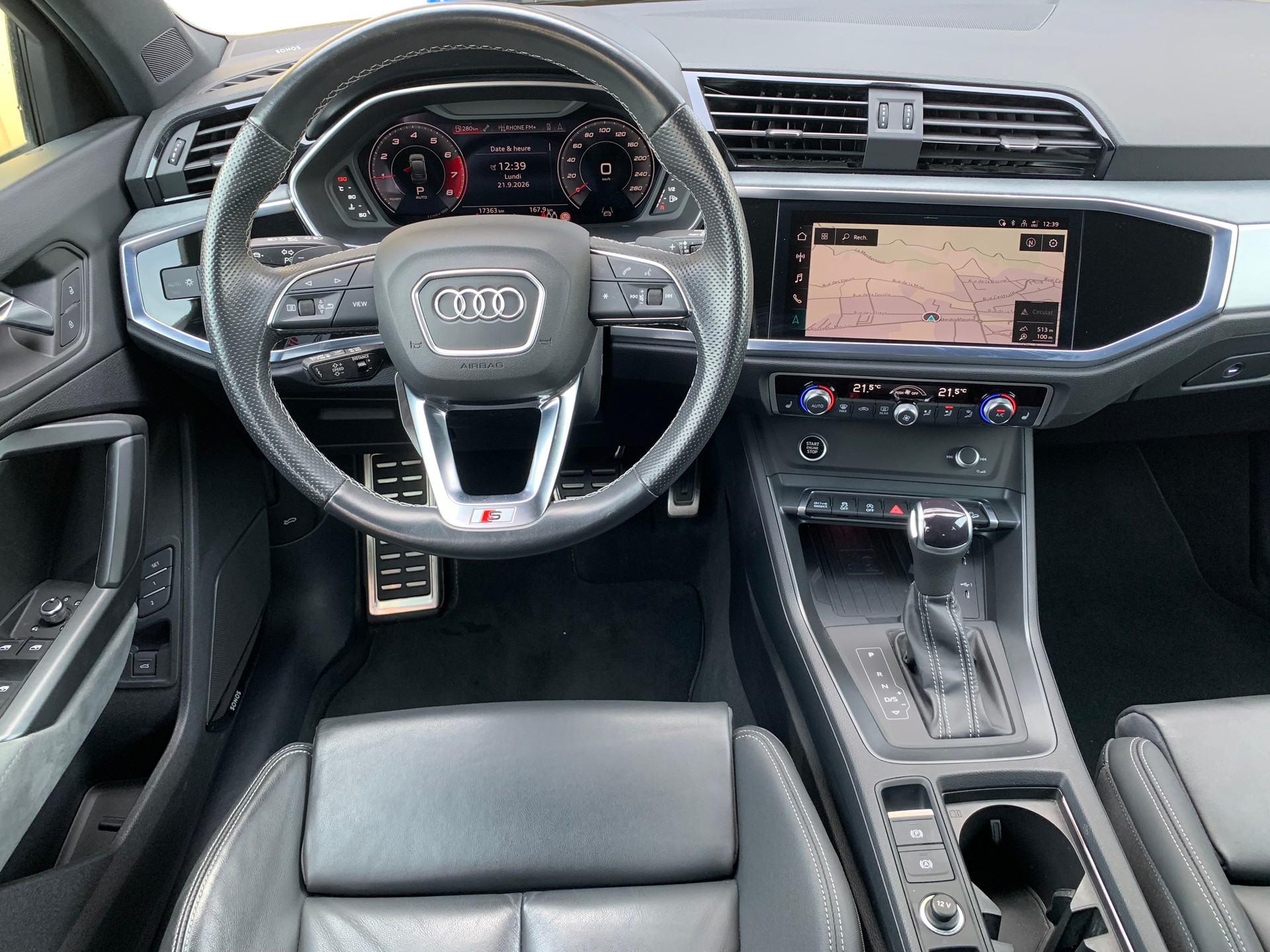 AUDI Q3 Sportback 40 TDI S line quattro S-tronic-image-17