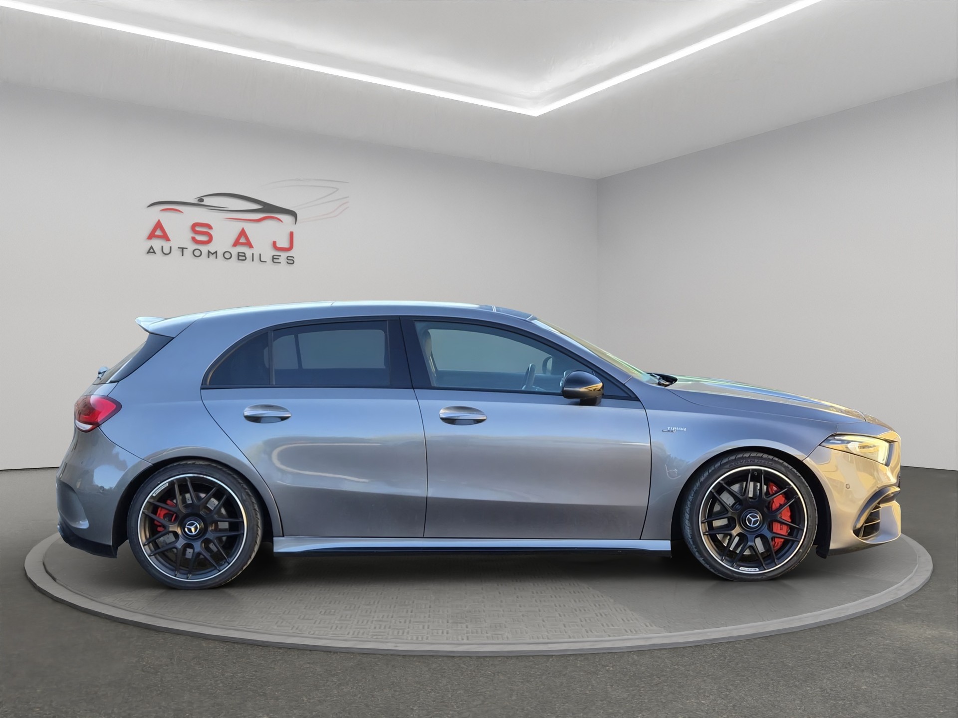 MERCEDES-BENZ A 45 S AMG 4Matic+ Speedshift-image-7