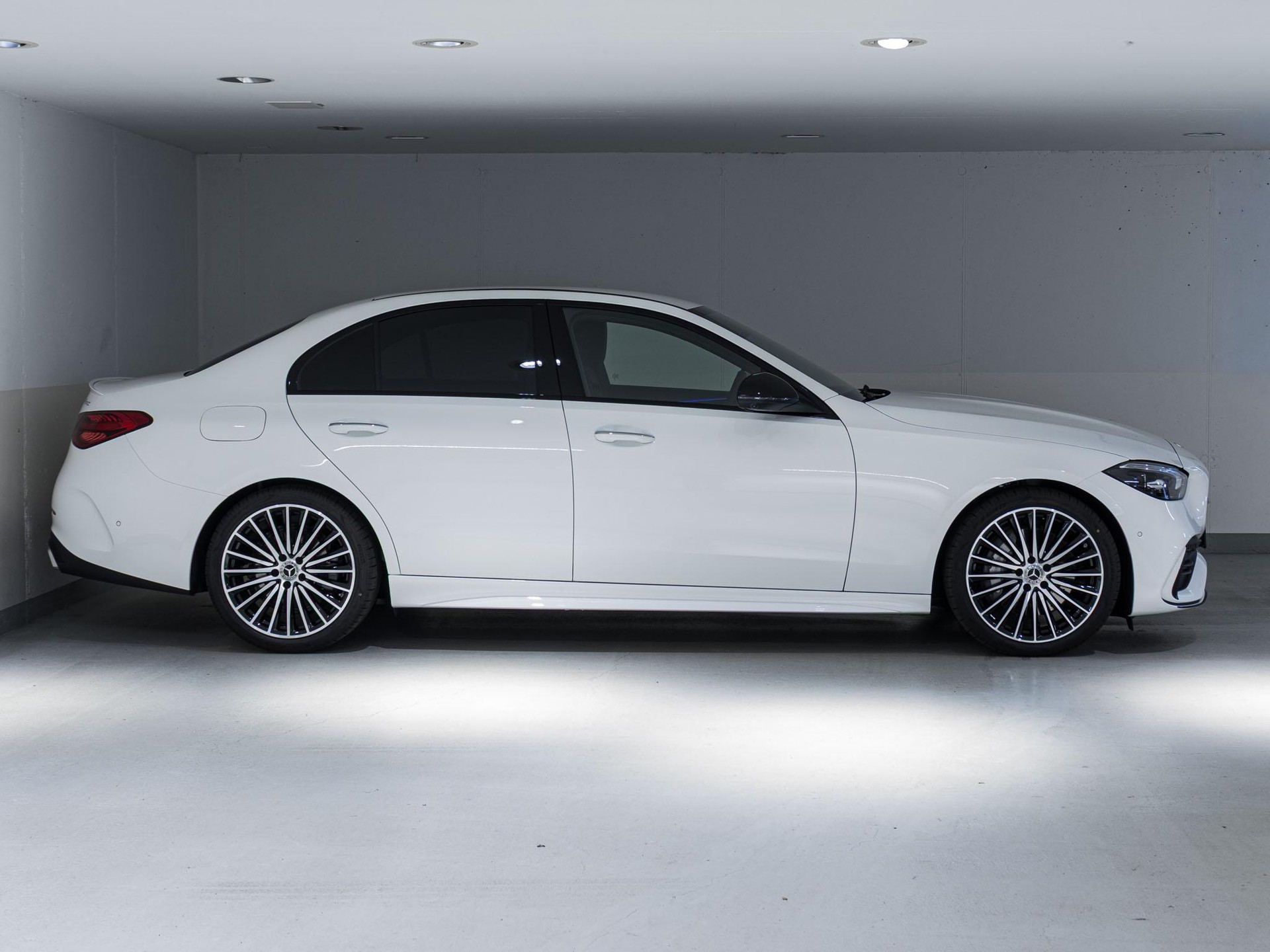 MERCEDES-BENZ C 220 d 4MATIC Swiss Star-image-1
