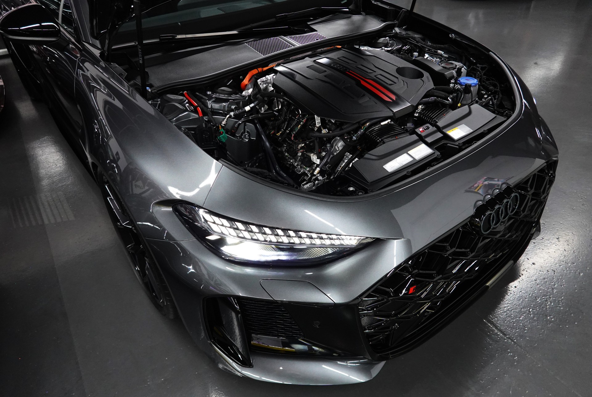 AUDI RS5 LIMOUSINE TFSI 470 kW TIPTRONIC QUATTRO NEW LOW RS5-image-6