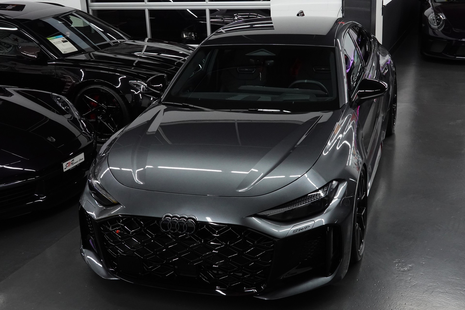 AUDI RS5 LIMOUSINE TFSI 470 kW TIPTRONIC QUATTRO NEW LOW RS5-image-4