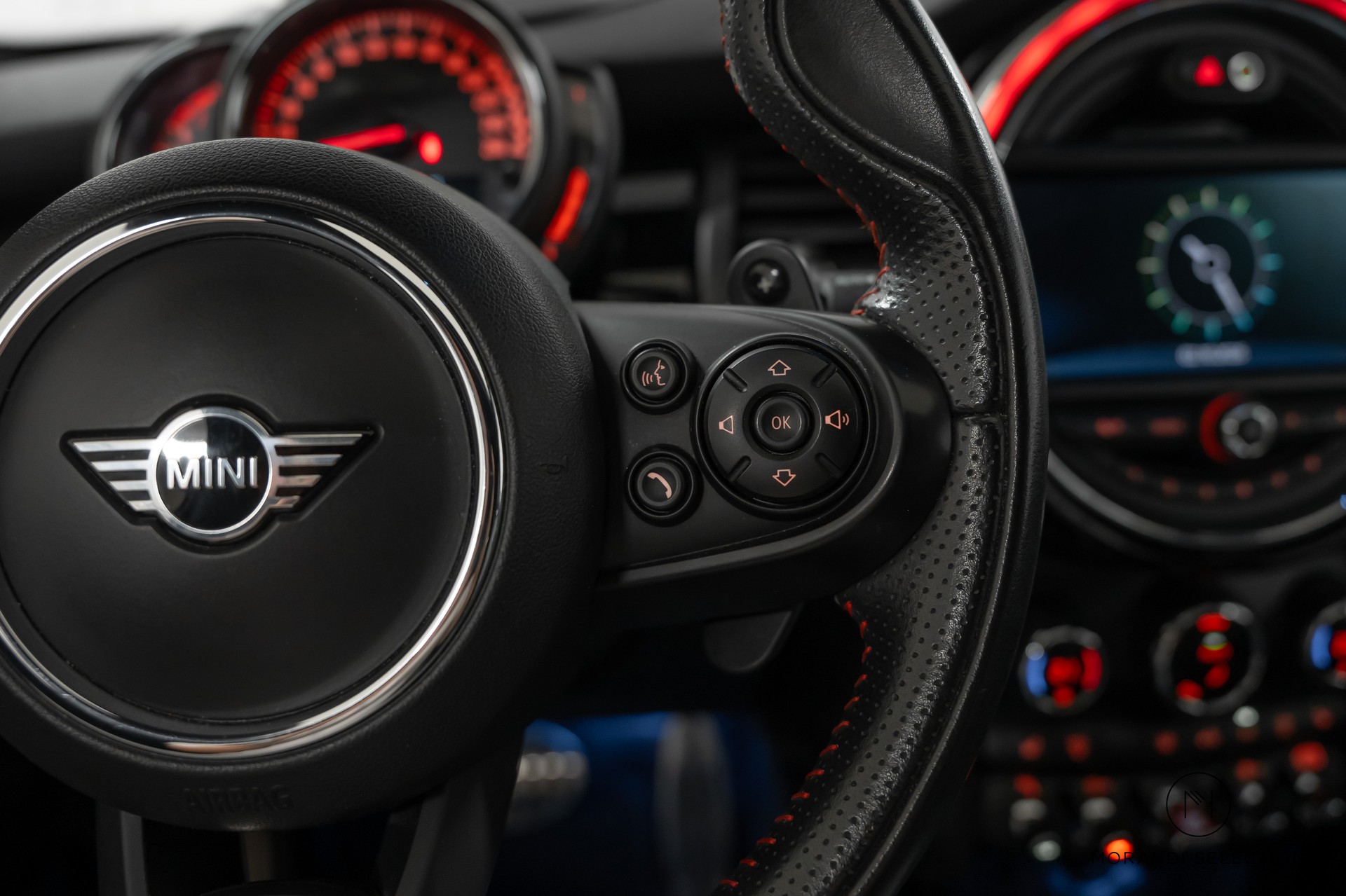 MINI Mini F56 2.0i John Cooper Works-image-21