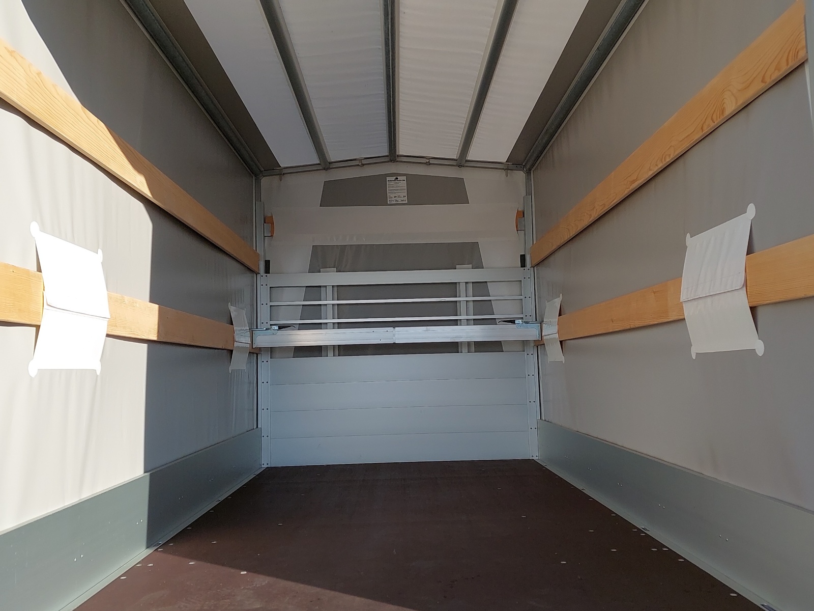 VW Crafter mit Brücke und Blachenverdeck-image-10