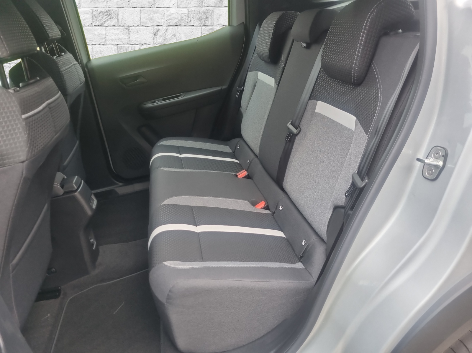 OPEL Frontera-e Edition 44 KWh-image-7