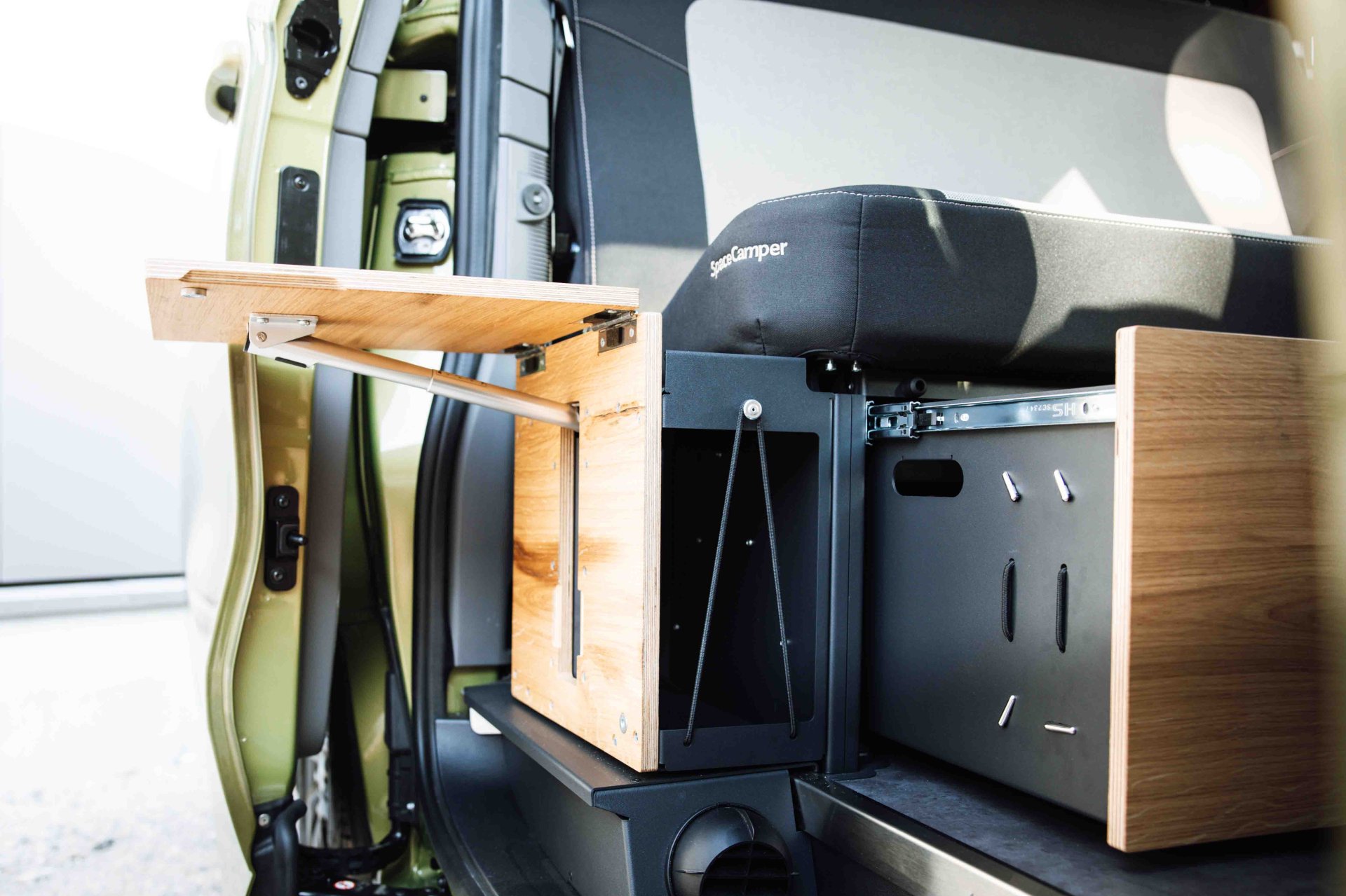 VW Caravelle SpaceCamper Classic+ *4Motion Automatik * 2 Schiebetüren. Kein VW New California Ocean Coast Beach!-image-23