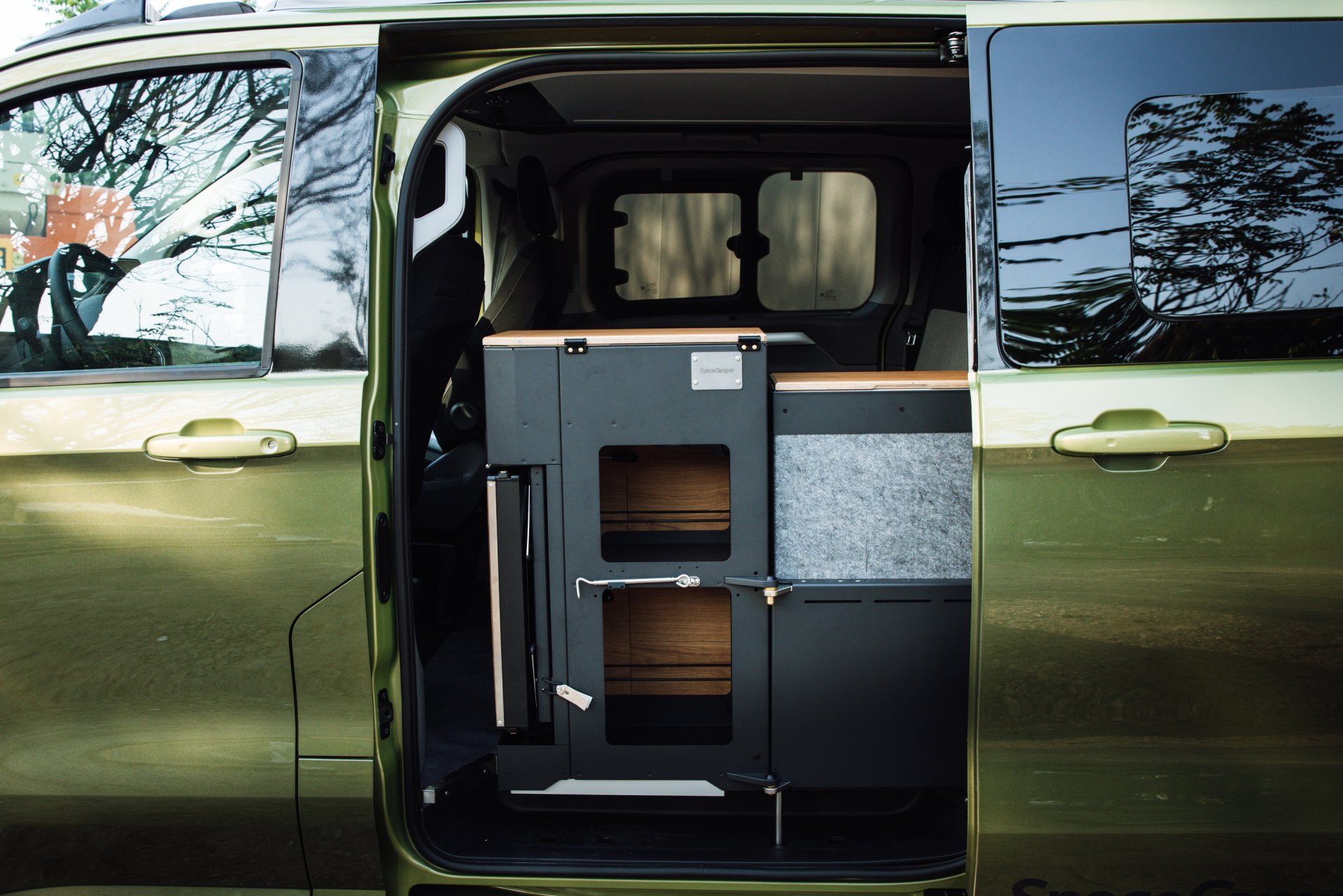 VW Caravelle SpaceCamper Classic+ *4Motion Automatik * 2 Schiebetüren. Kein VW New California Ocean Coast Beach!-image-15