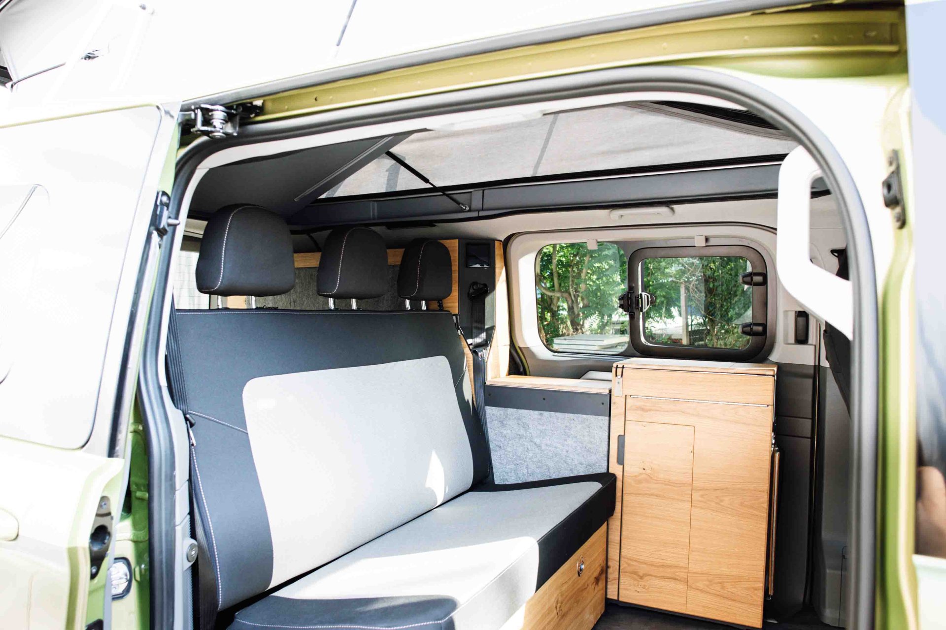 VW Caravelle SpaceCamper Classic+ *4Motion Automatik * 2 Schiebetüren. Kein VW New California Ocean Coast Beach!-image-26