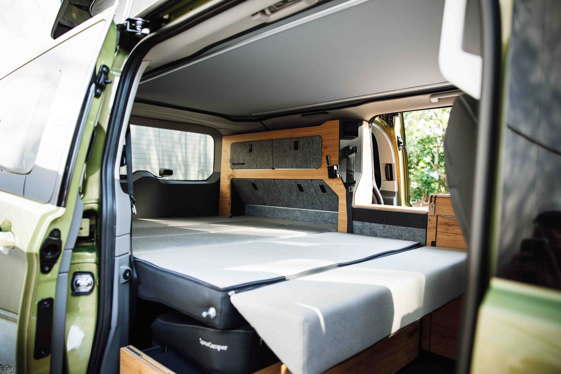 VW Caravelle SpaceCamper Classic+ *4Motion Automatik * 2 Schiebetüren. Kein VW New California Ocean Coast Beach!-showroom-element-3