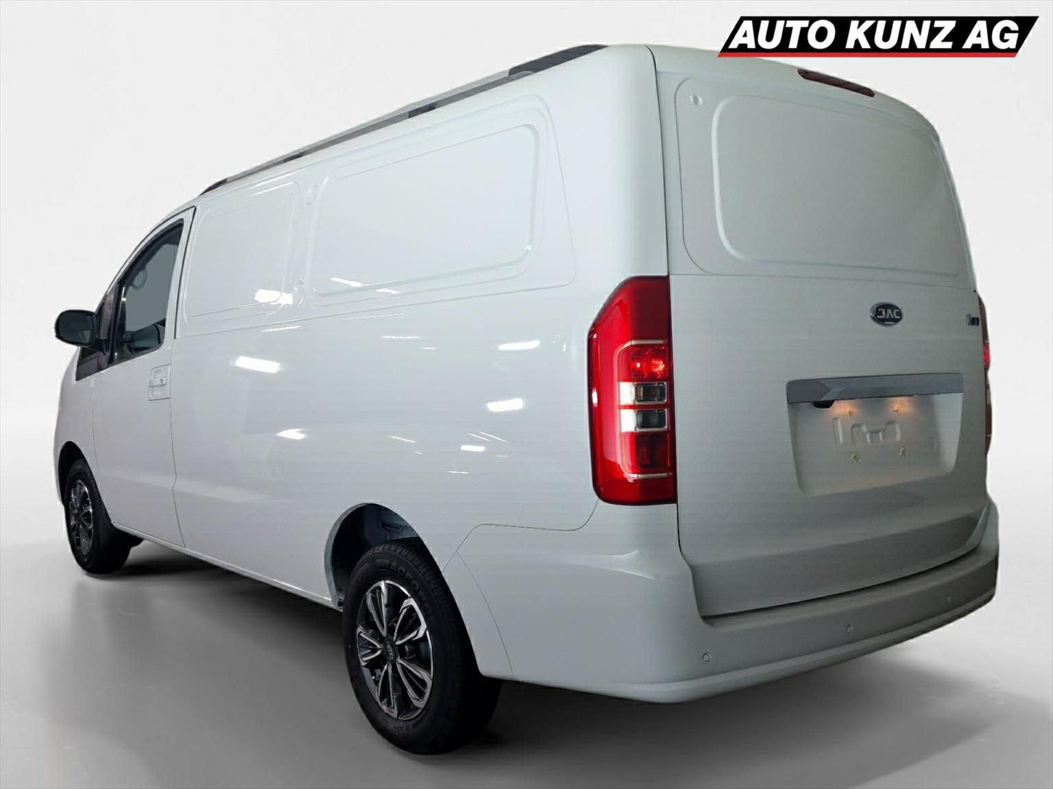 JAC M3EV Elektro Transporter 53 kWh L1H1-showroom-element-1