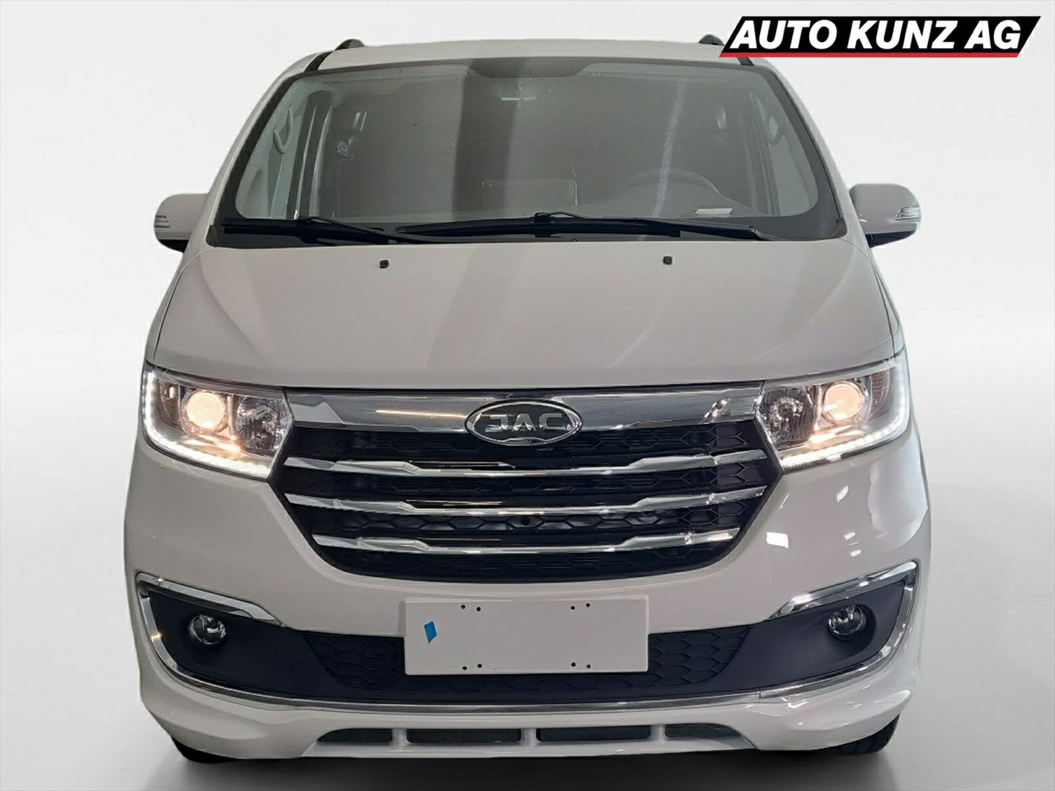 JAC M3EV Elektro Transporter 53 kWh L1H1-showroom-element-2